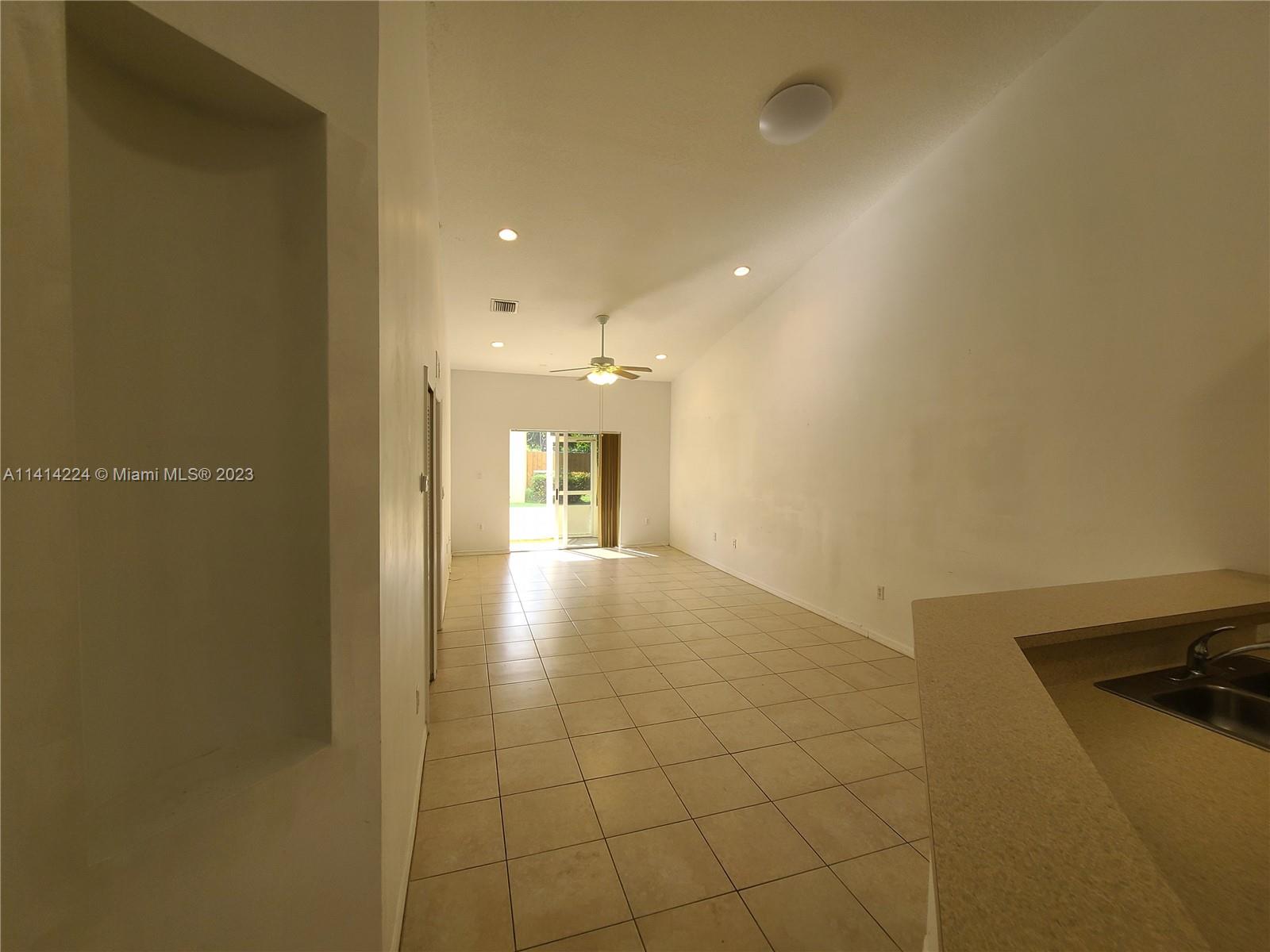 1174 NE 32nd Ter # 0