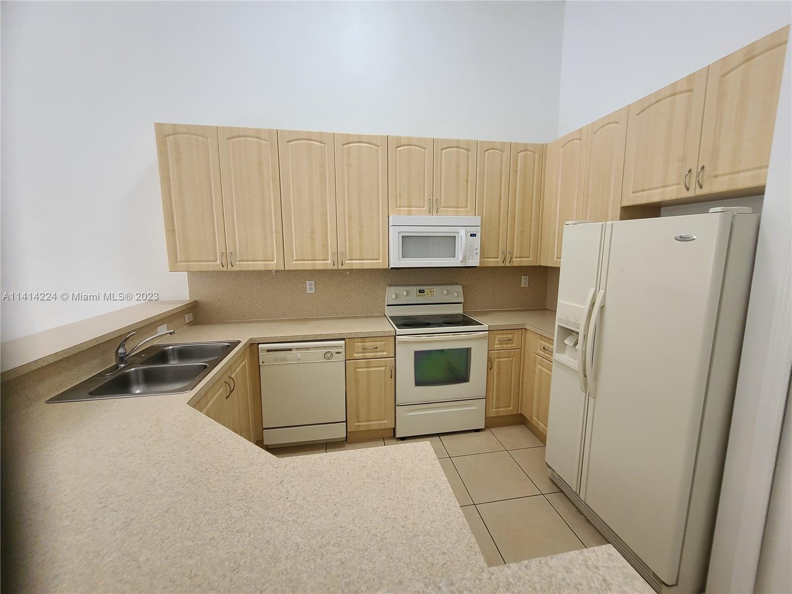 1174 NE 32nd Ter # 0