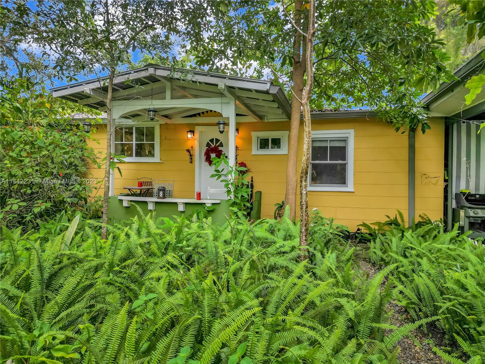 7997 SW 98th Ter