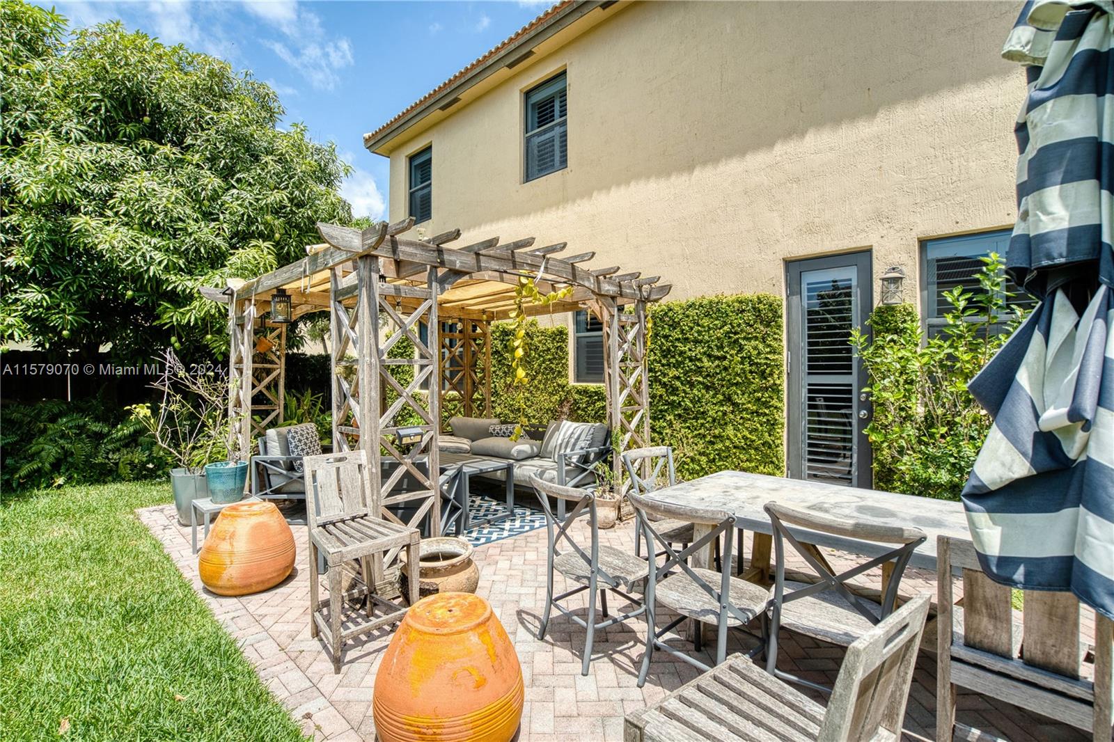 10482 SW 224th Ter