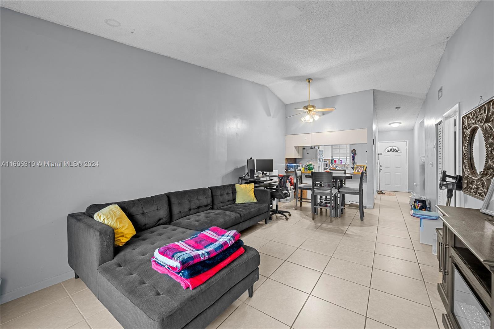 1114 SE 13th Ter # 0