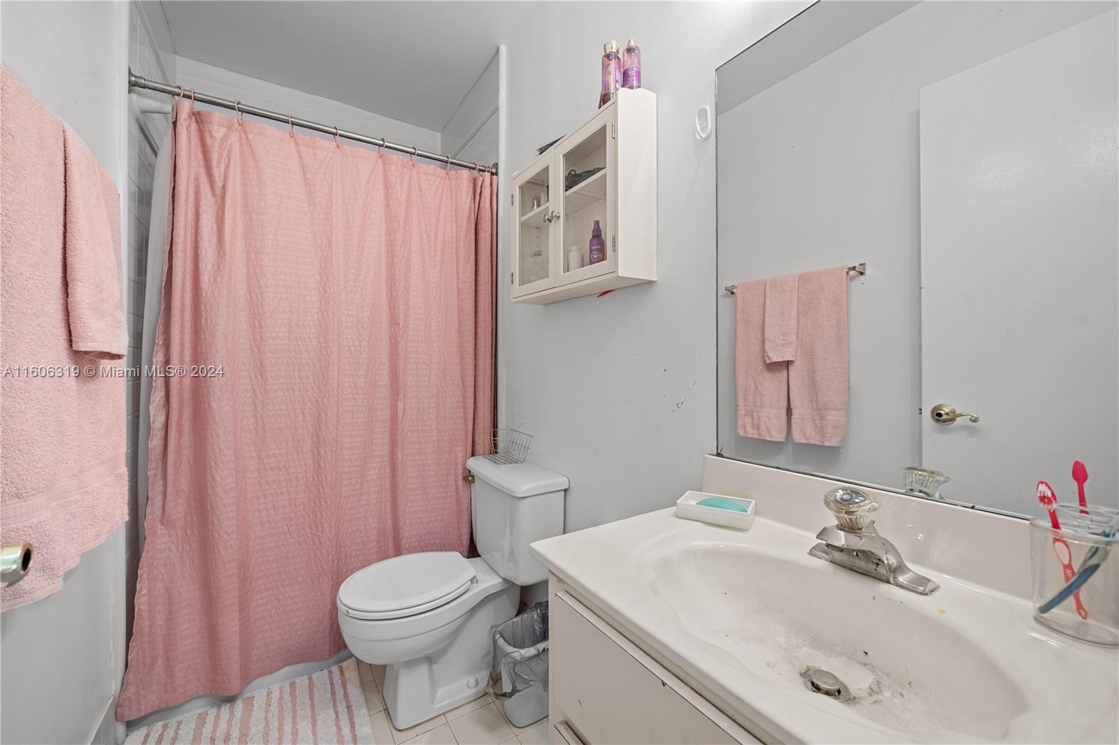 1114 SE 13th Ter # 0