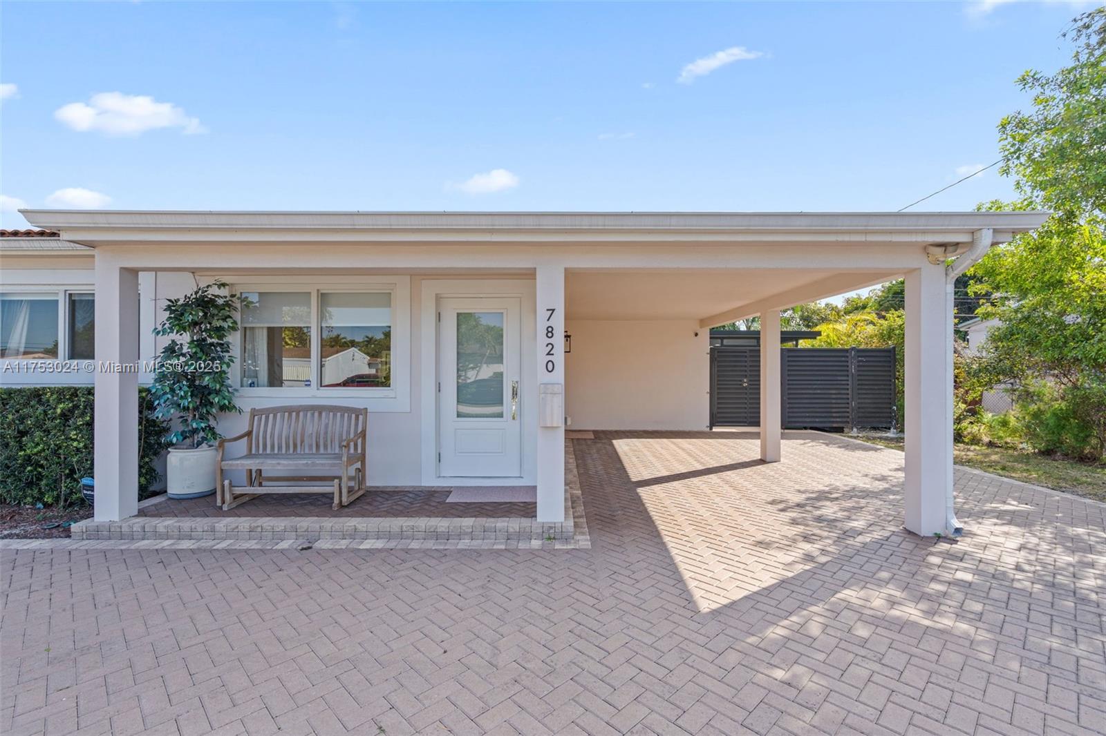 7820 SW 33rd Ter