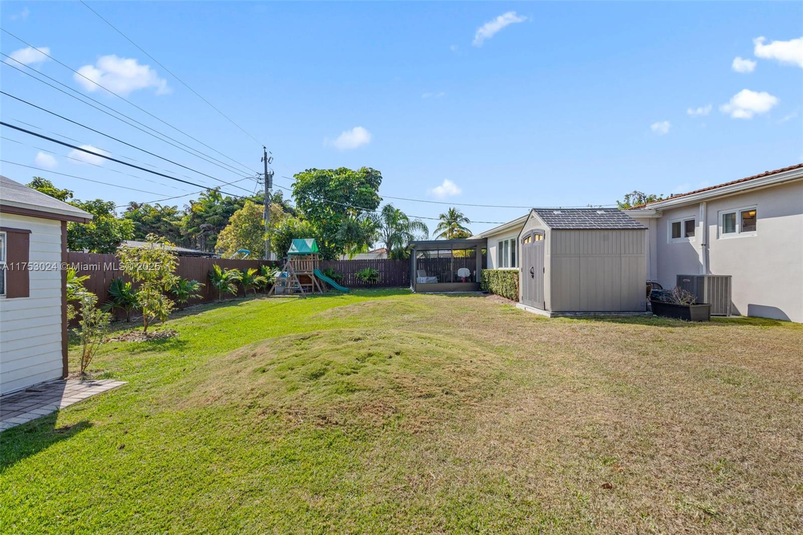 7820 SW 33rd Ter