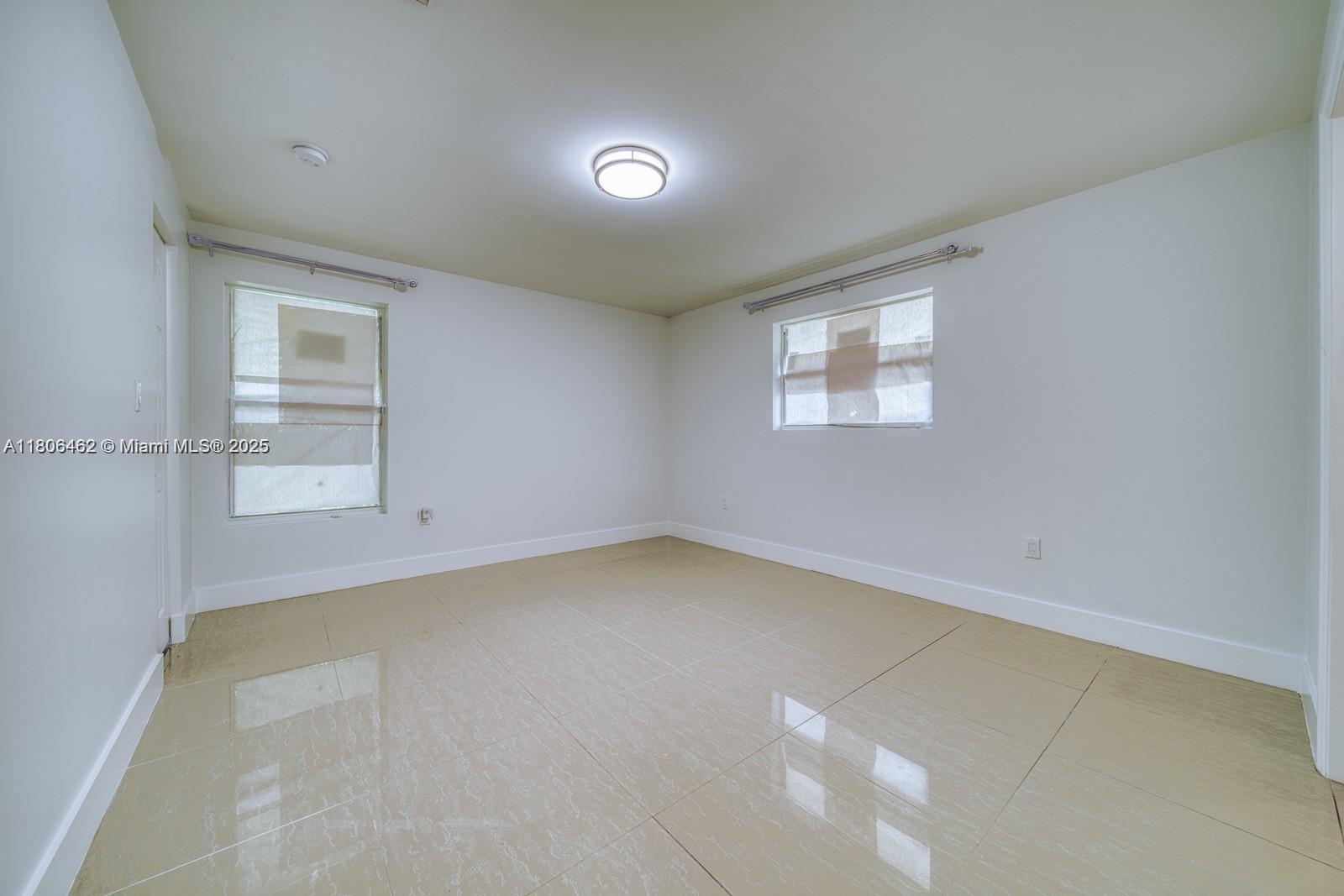 11492 SW 190th Terr Rd.