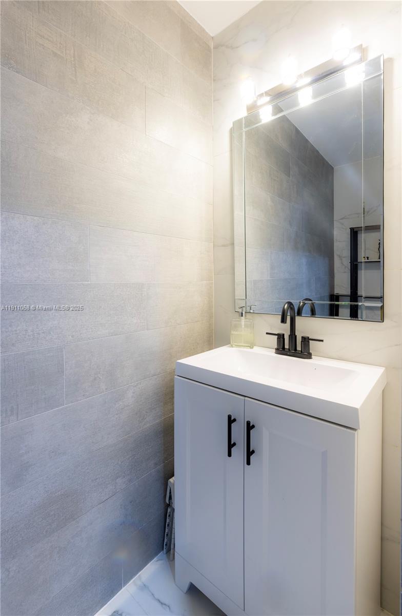 14237 SW 94th Cir Ln # 14 Unit: 106-14