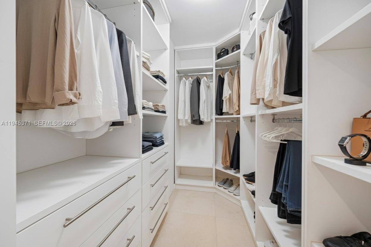 6365 Collins Ave # 2901