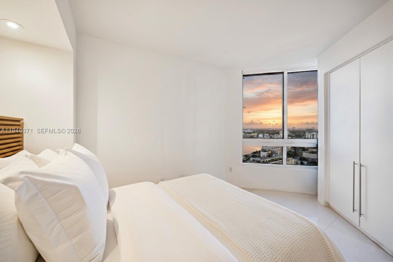 6365 Collins Ave # 2901