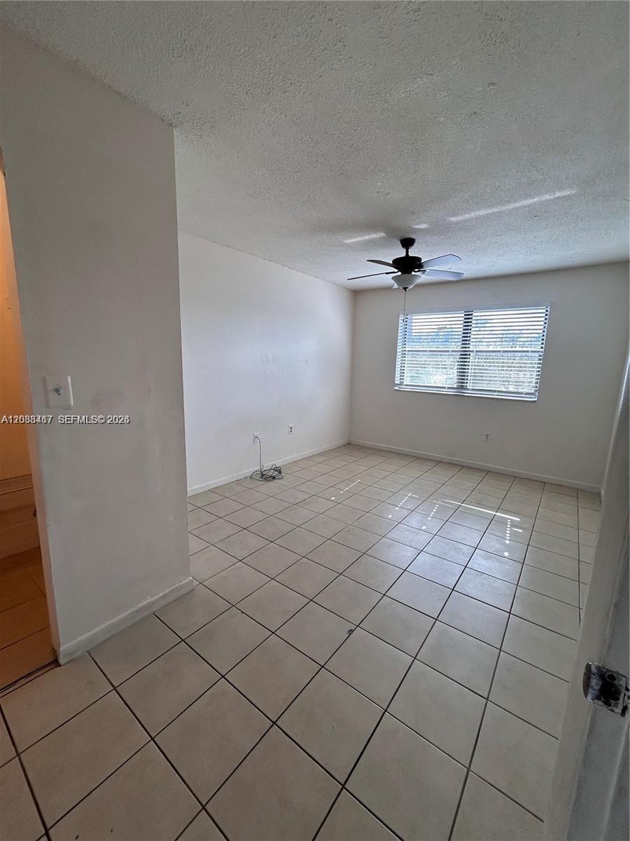 15630 SW 80th St # 305 Unit: I-305
