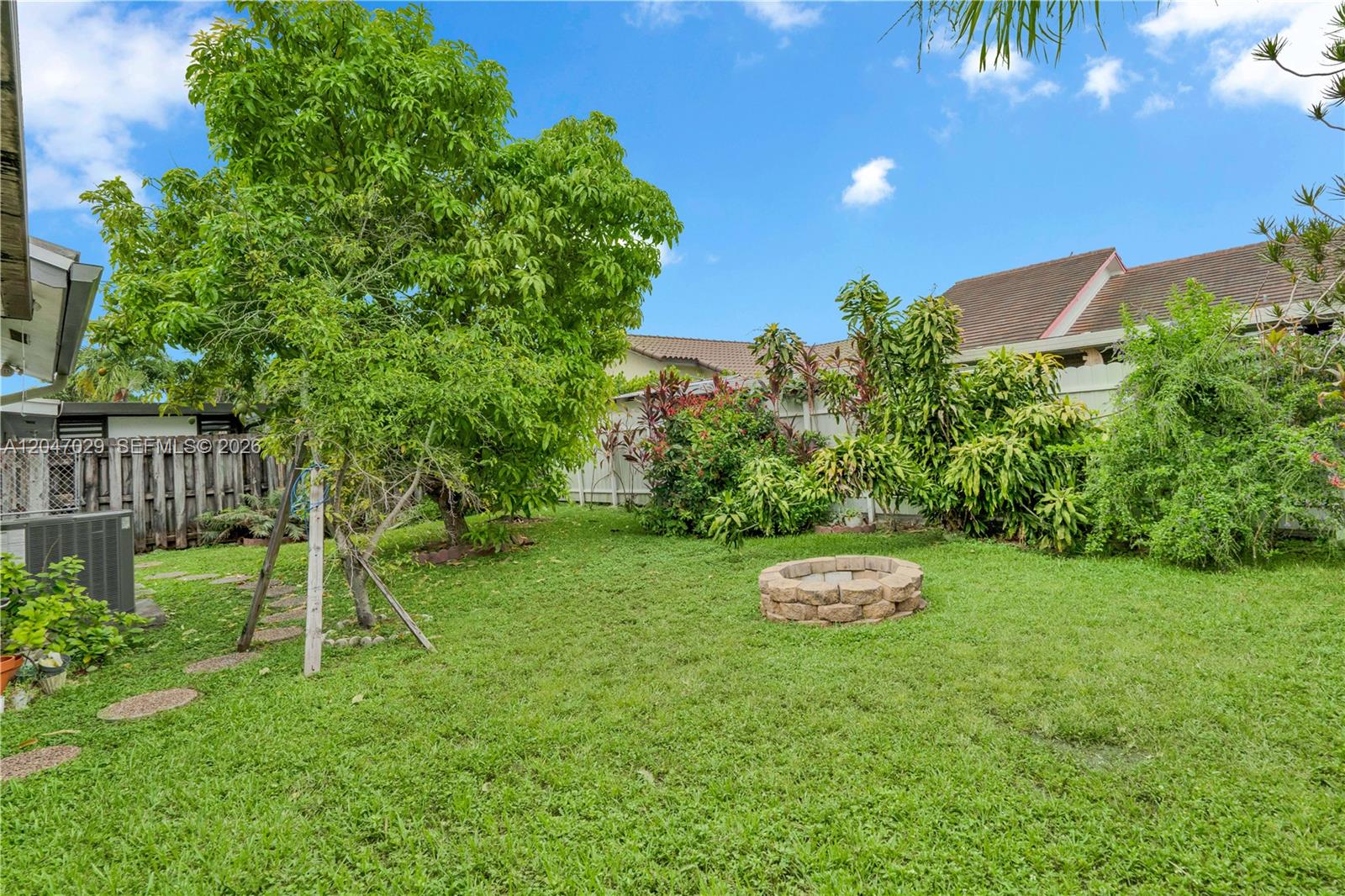 1275 SW 140th Pl