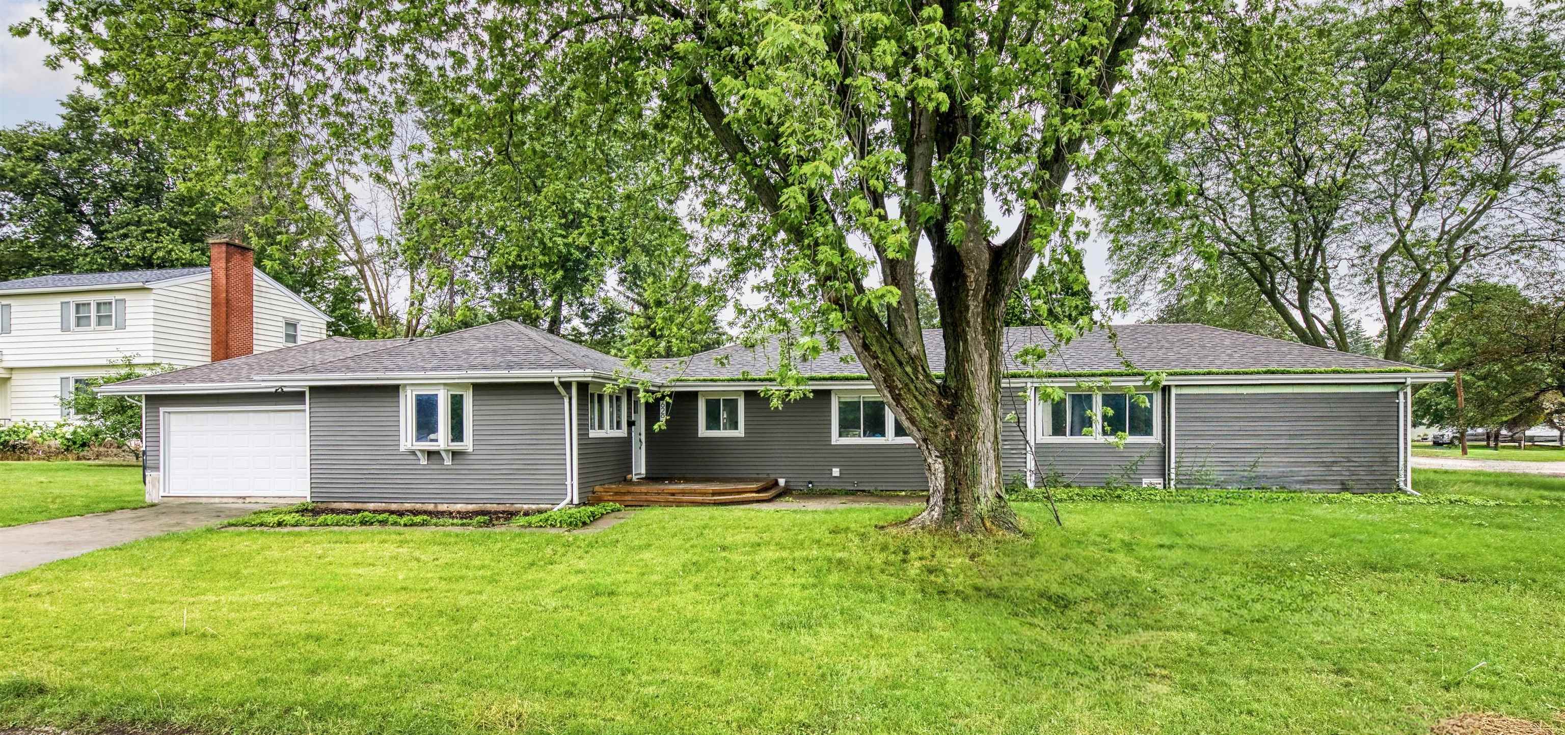 629 BELMONT Court