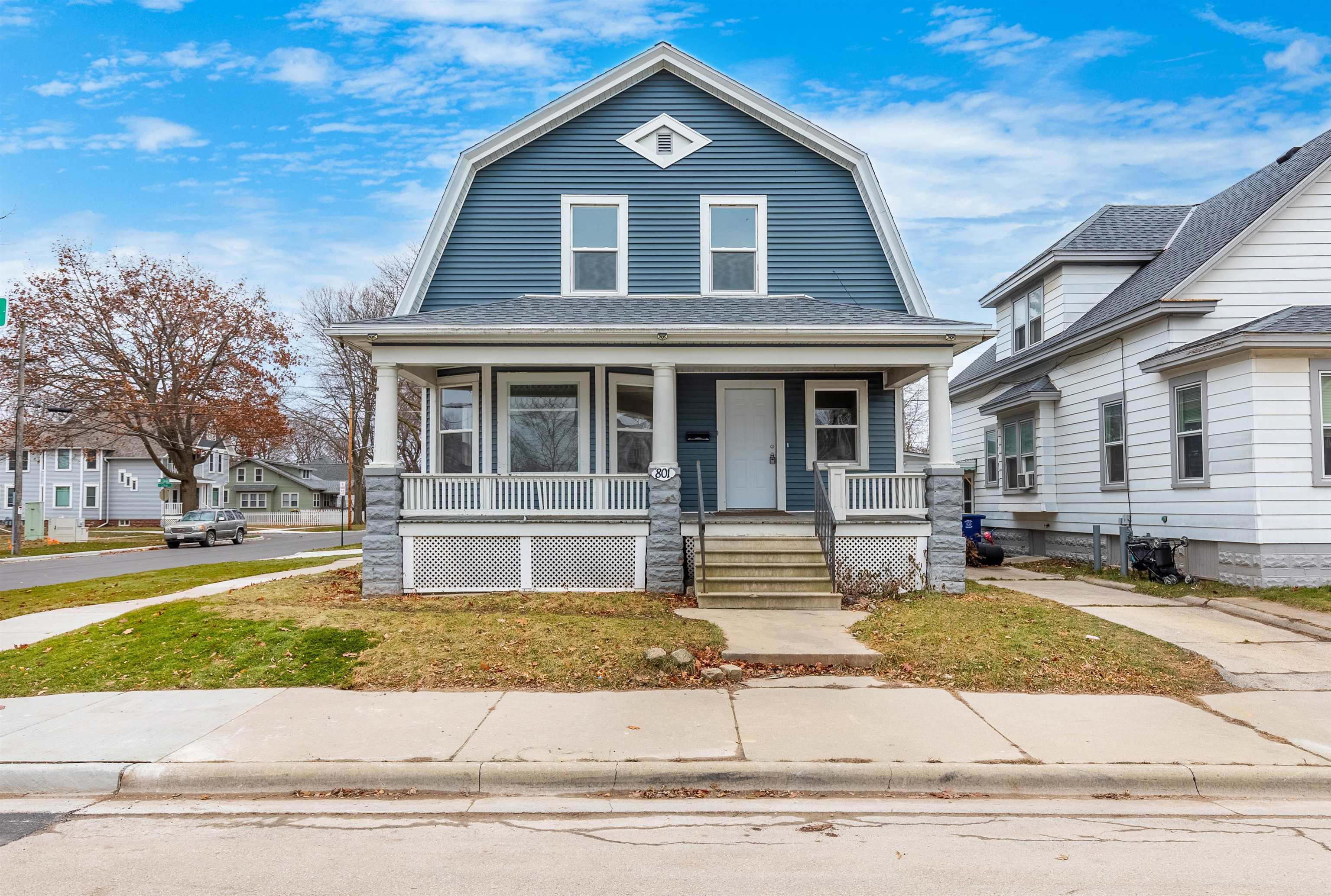 801 CORA Street