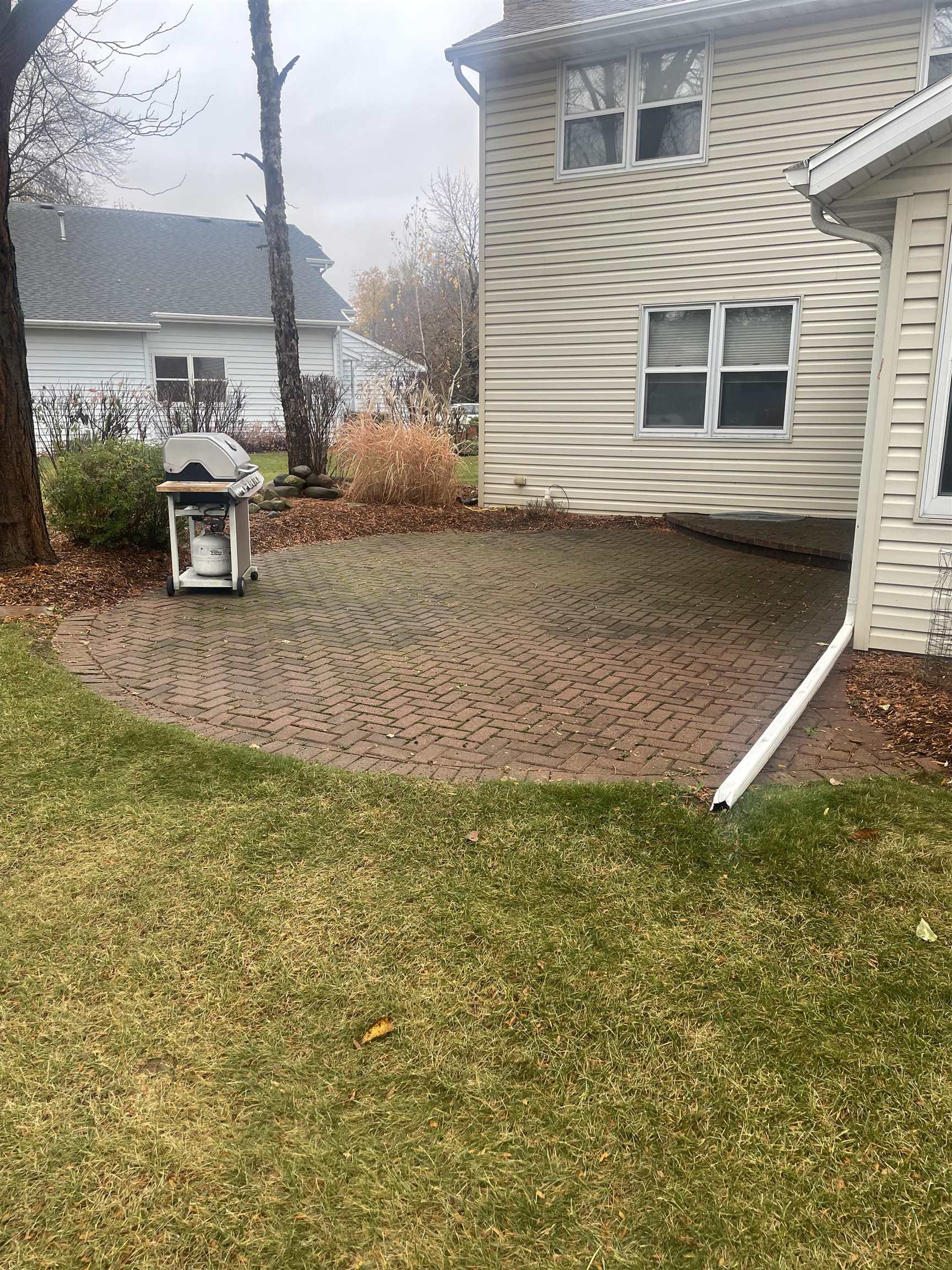 16 W CREEK WATER Court