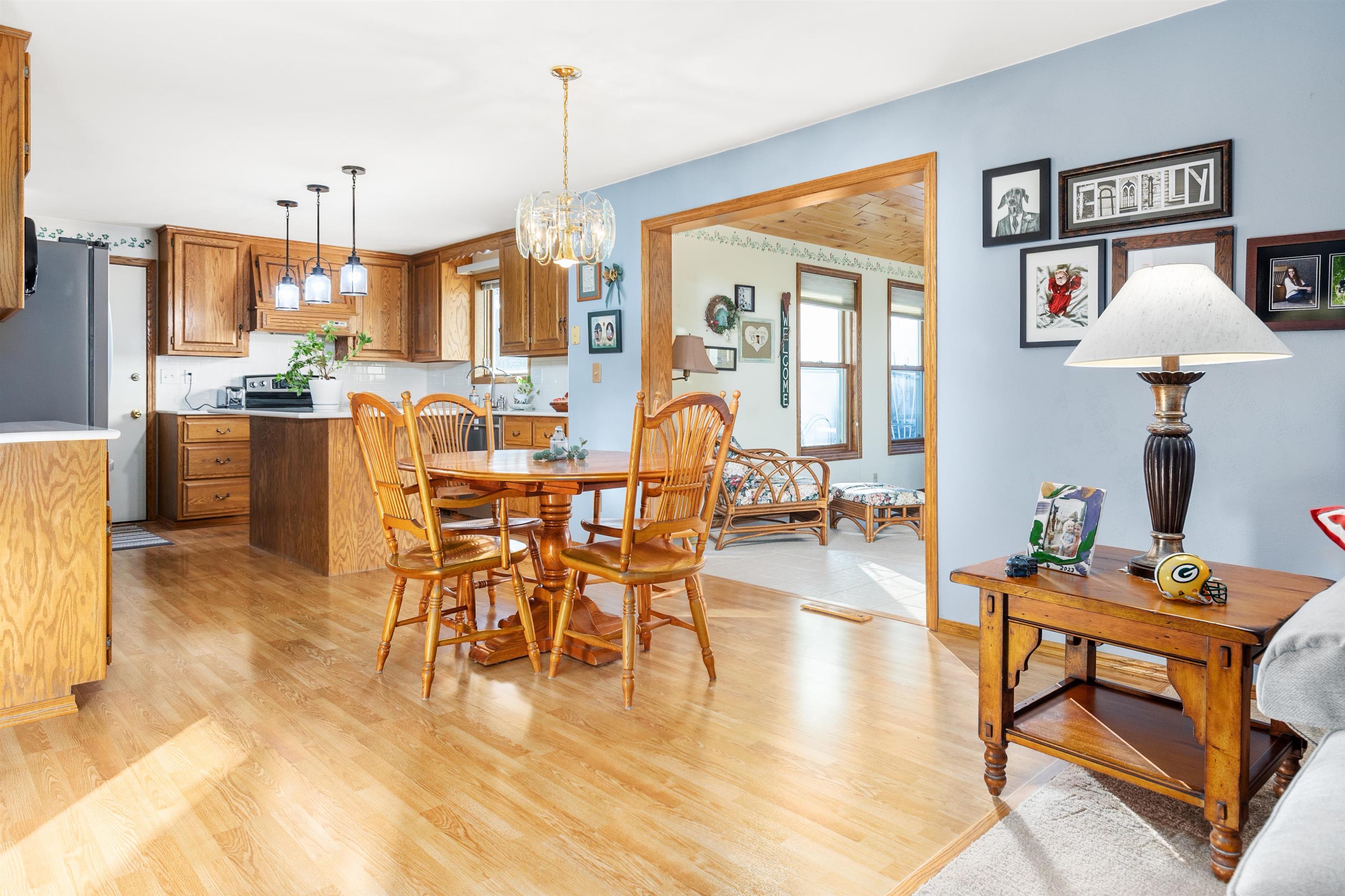 16 W CREEK WATER Court
