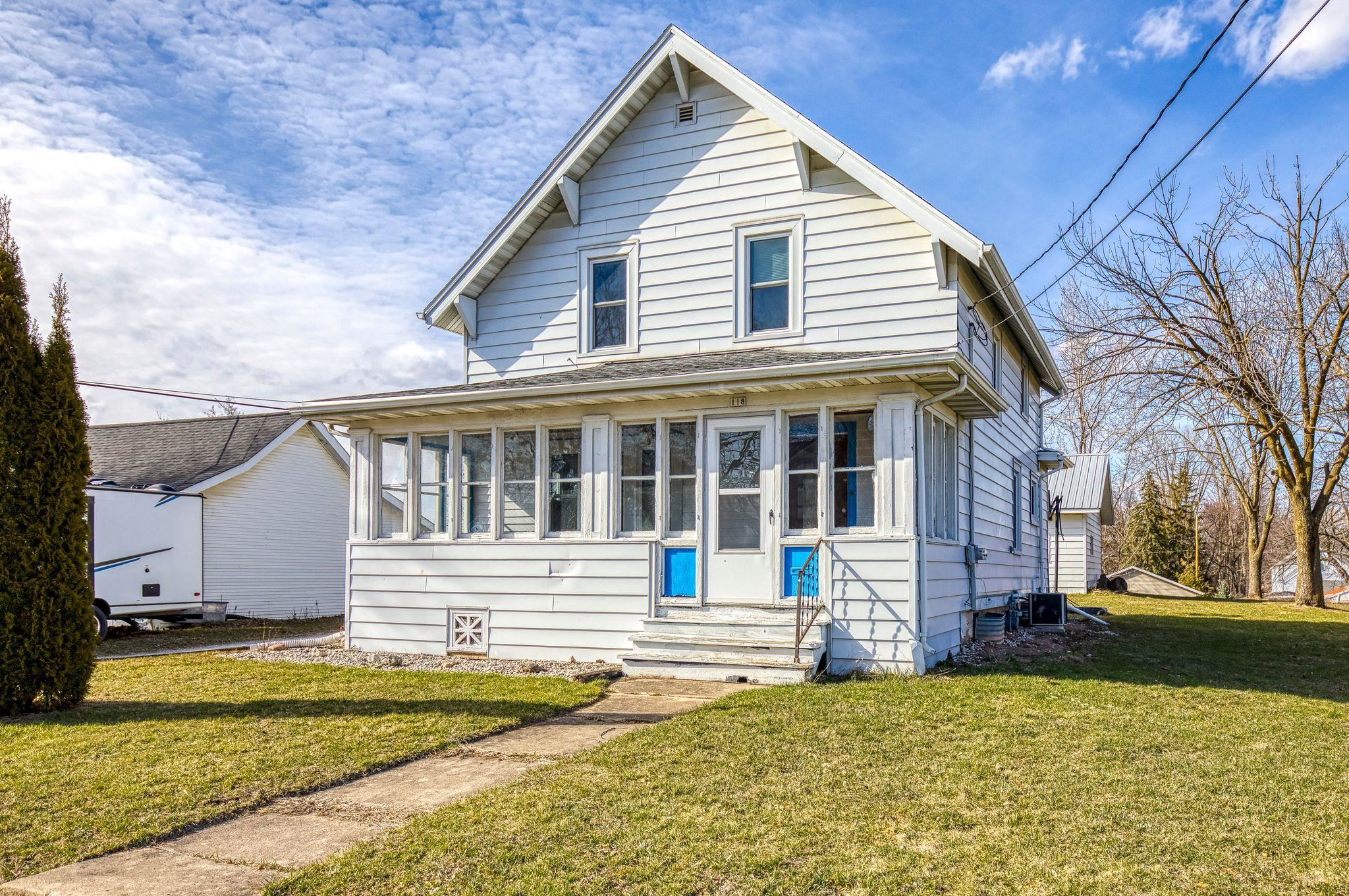 118 PINE Street