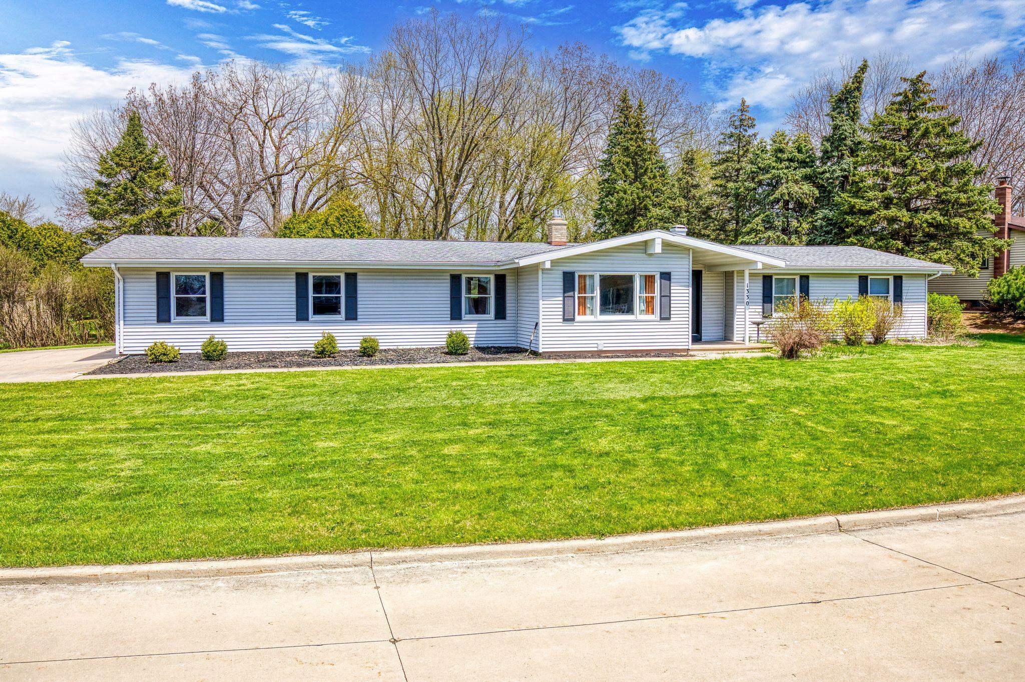 1330 W EDMUND Drive