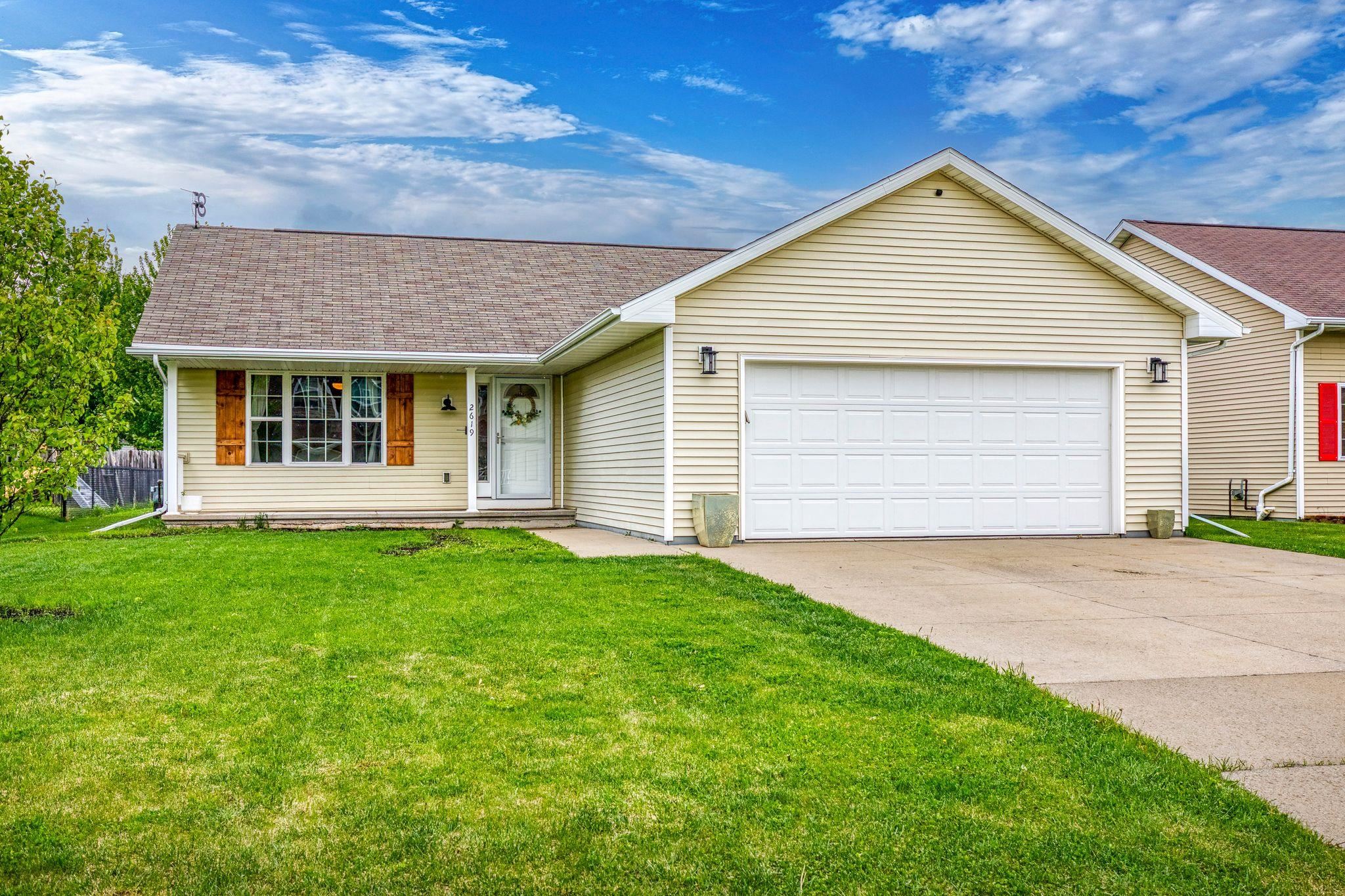 2619 GRASSY Lane