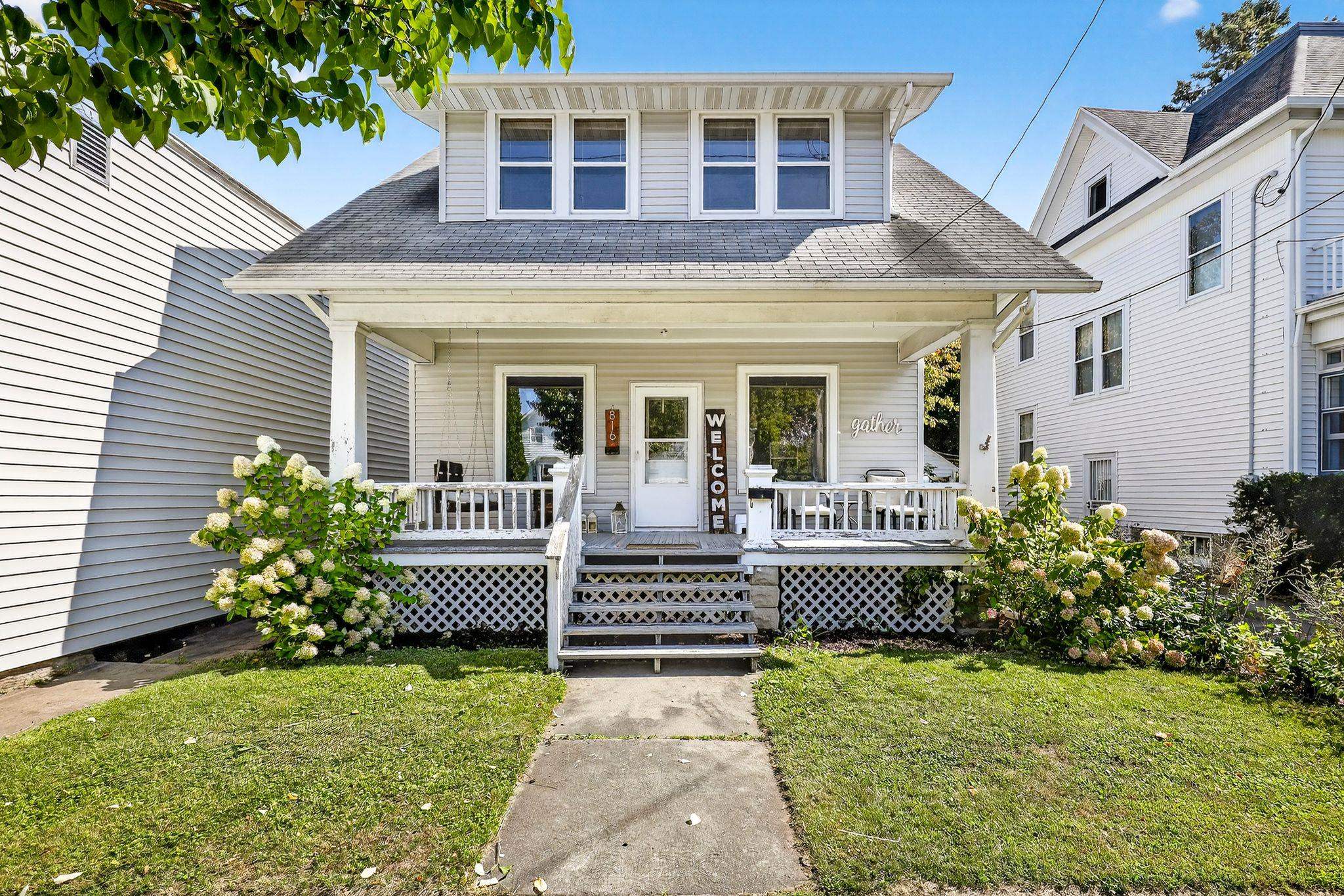 816 N SUPERIOR Street