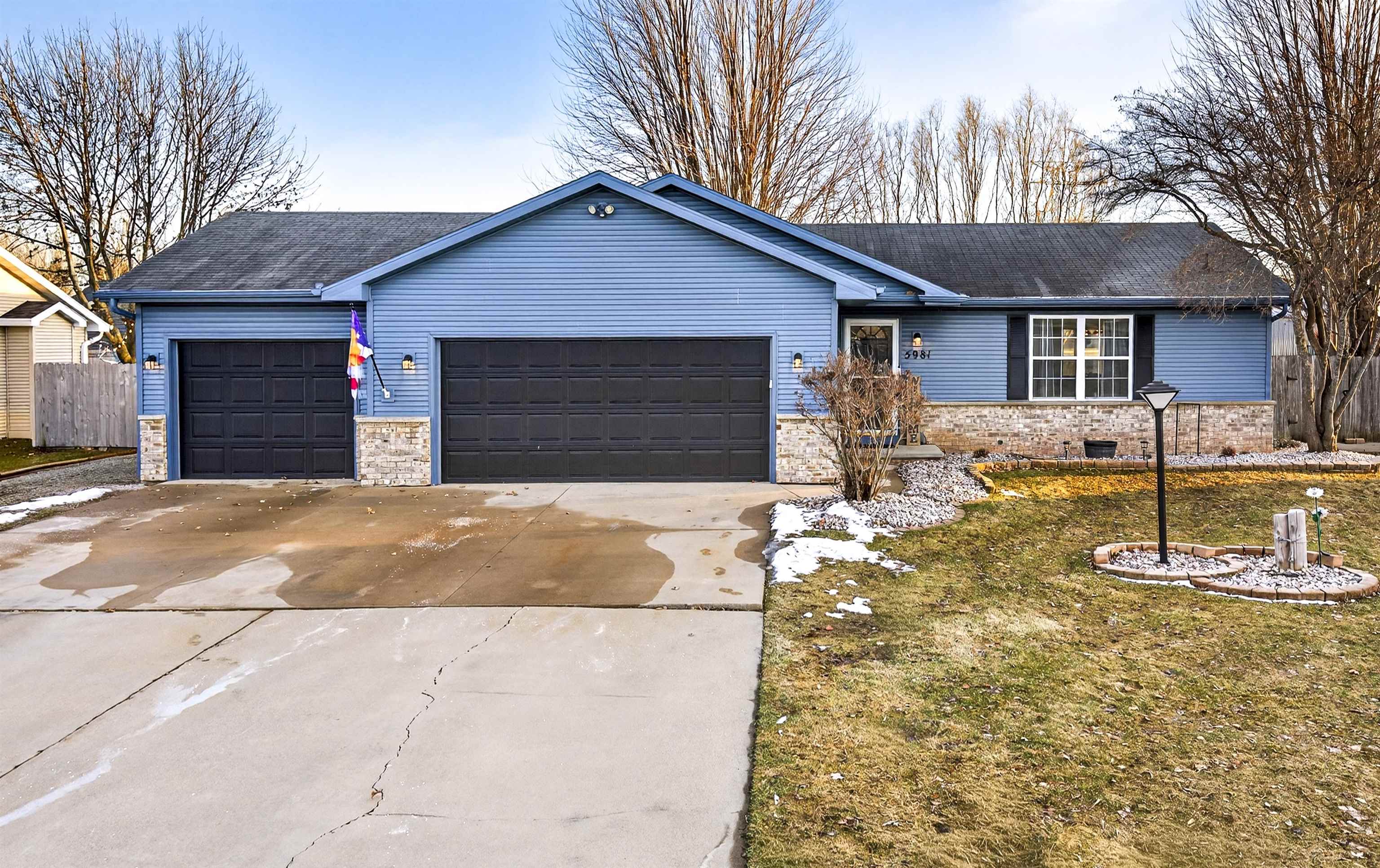 W5981 WOODSEDGE Court
