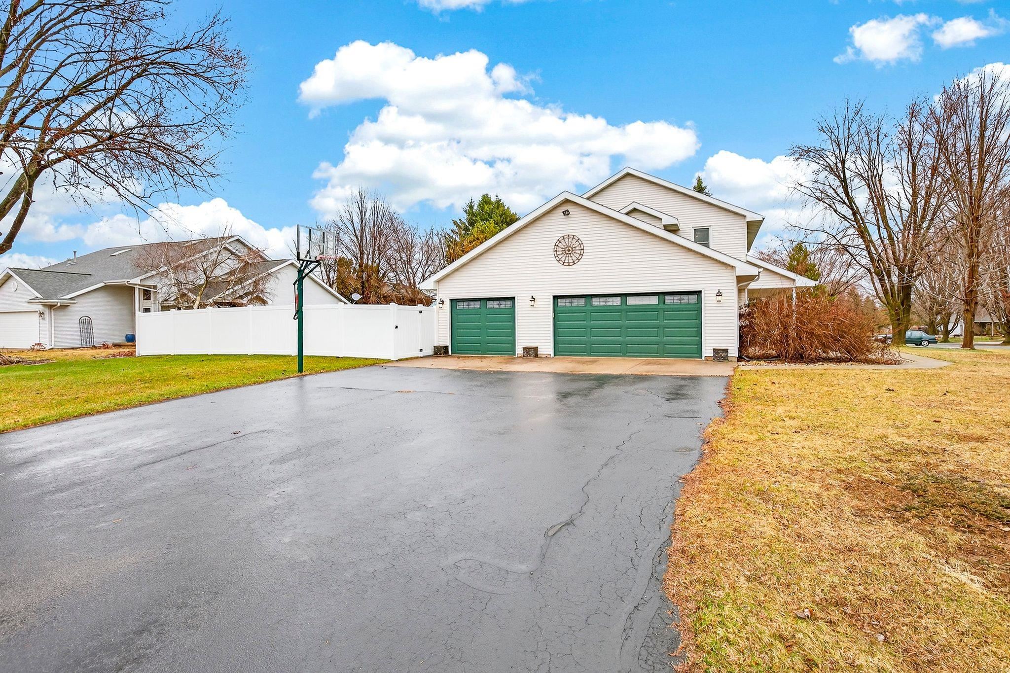 W6180 LONG Court