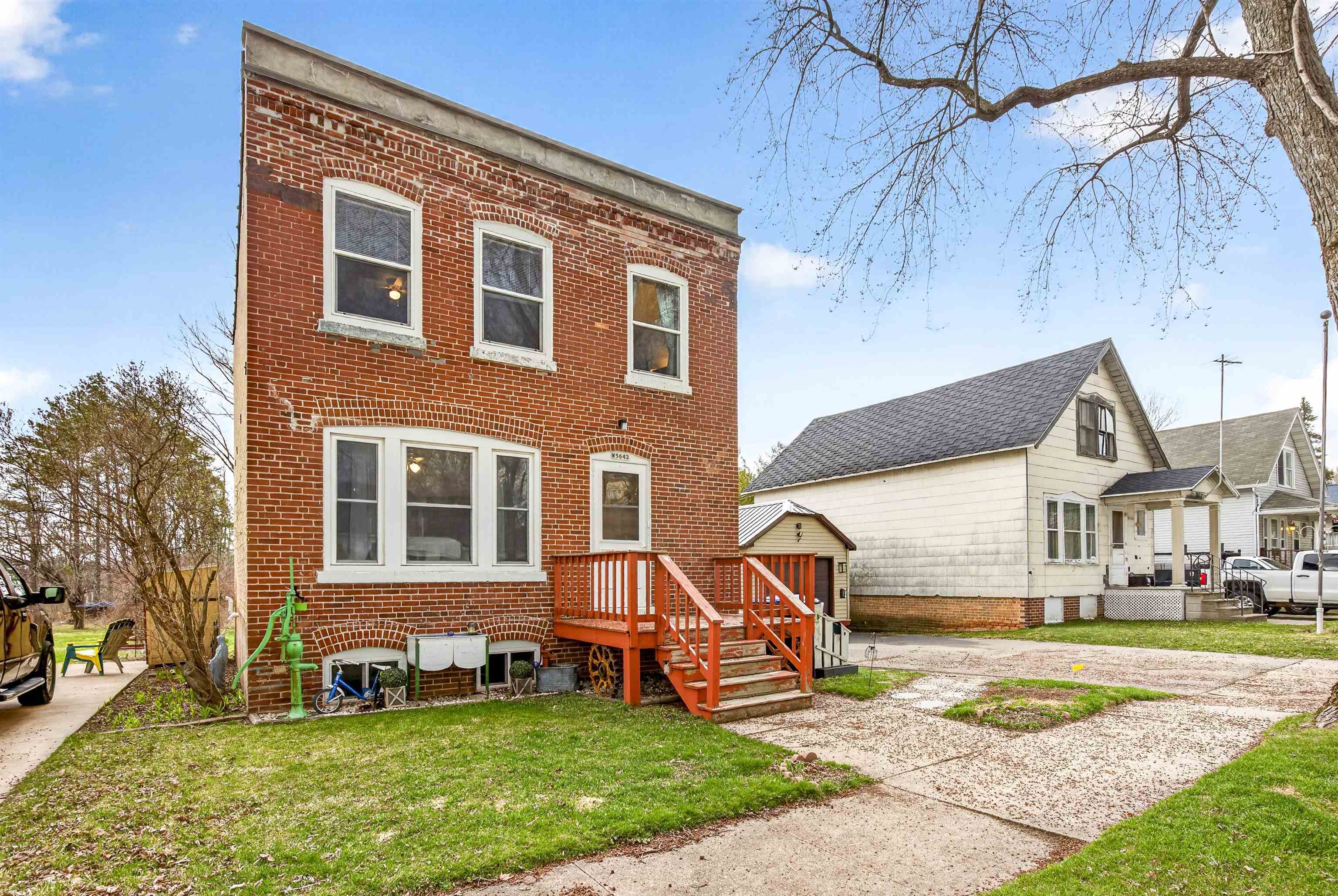 W5642 FAHRENKRUG Street
