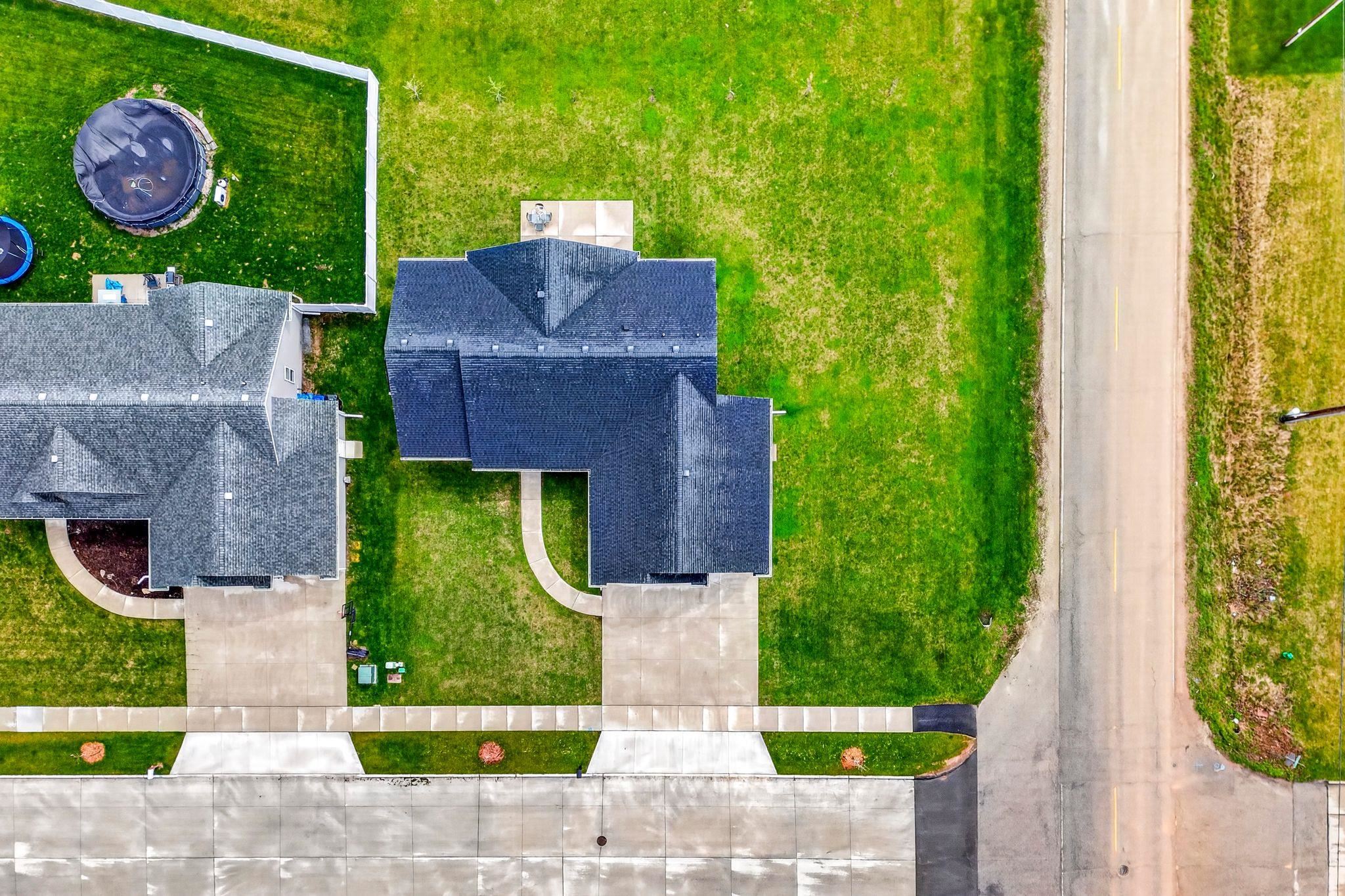 3309 E AQUAMARINE Avenue