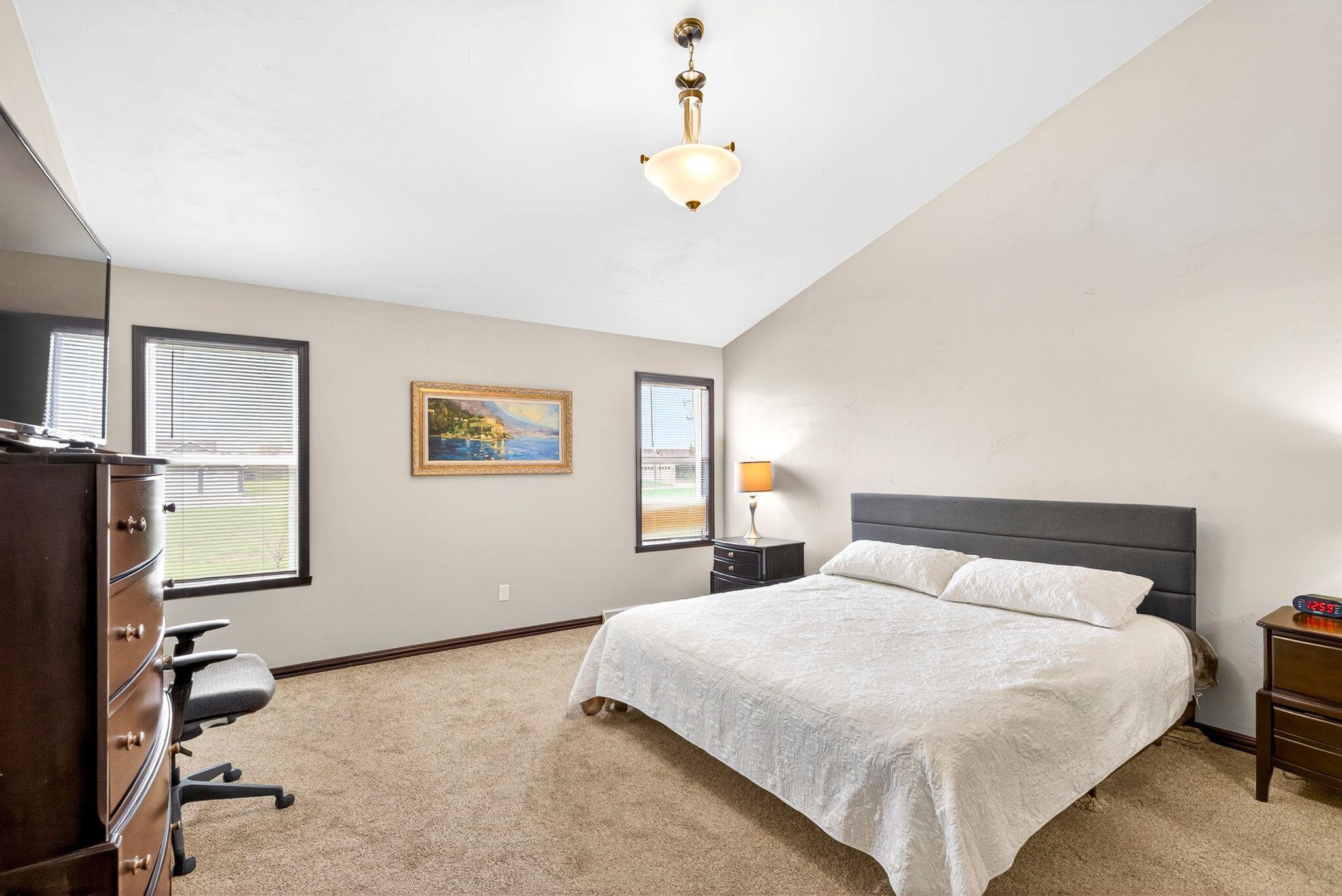3309 E AQUAMARINE Avenue