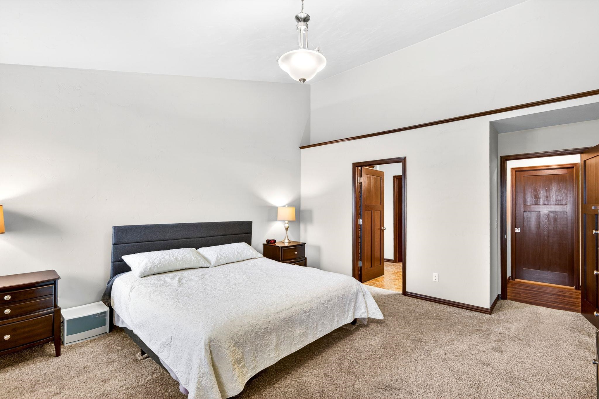 3309 E AQUAMARINE Avenue
