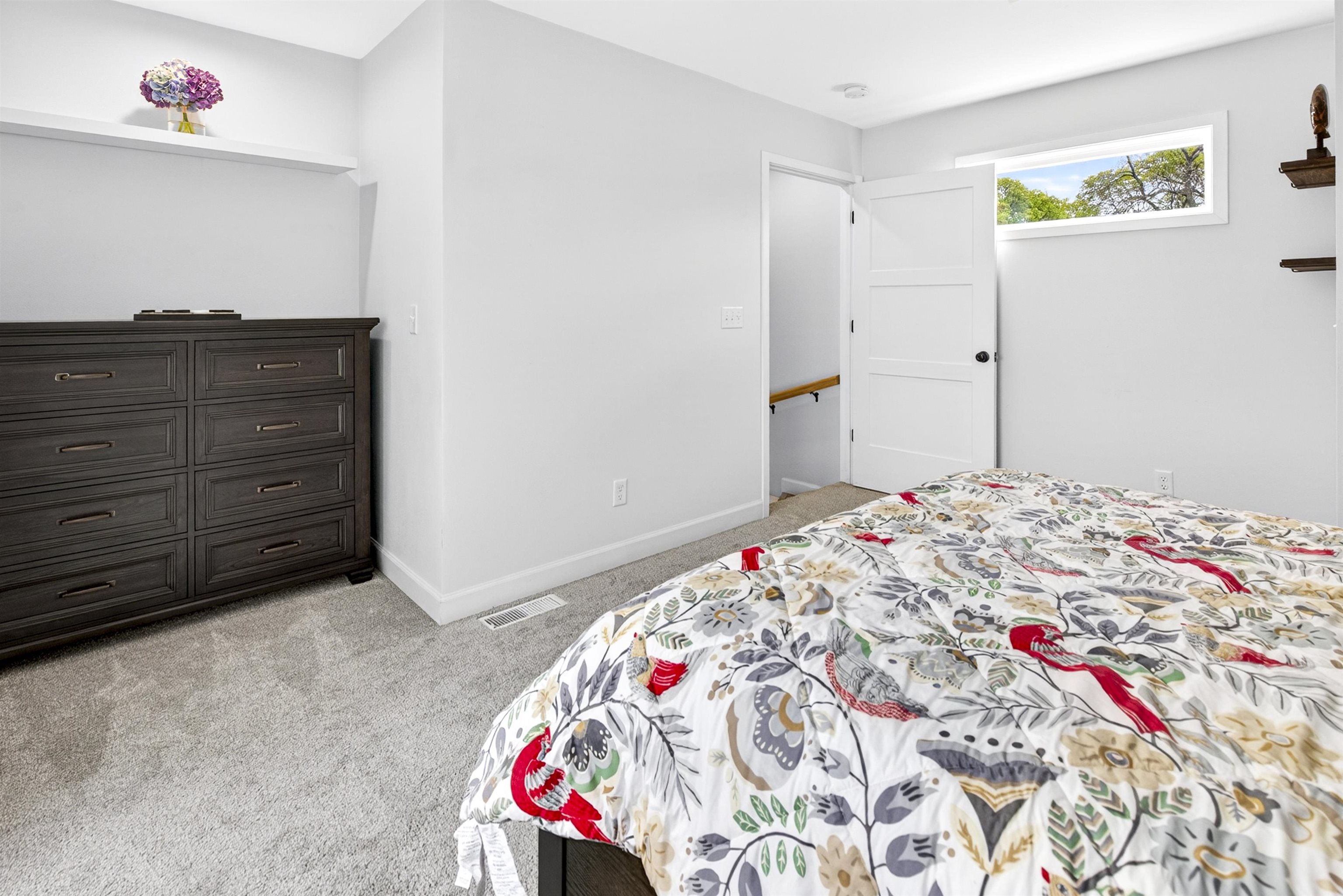 2520 W PALISADES Drive