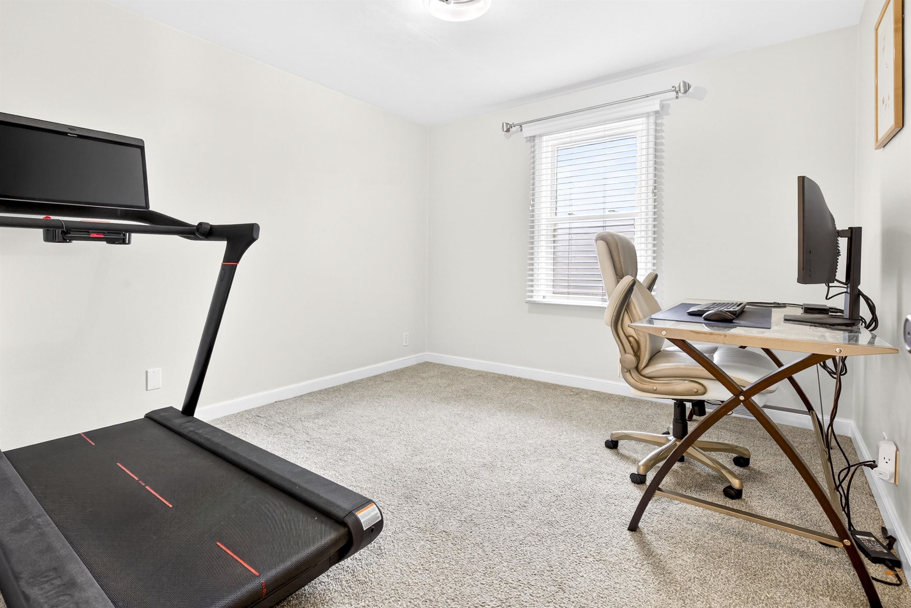 2520 W PALISADES Drive