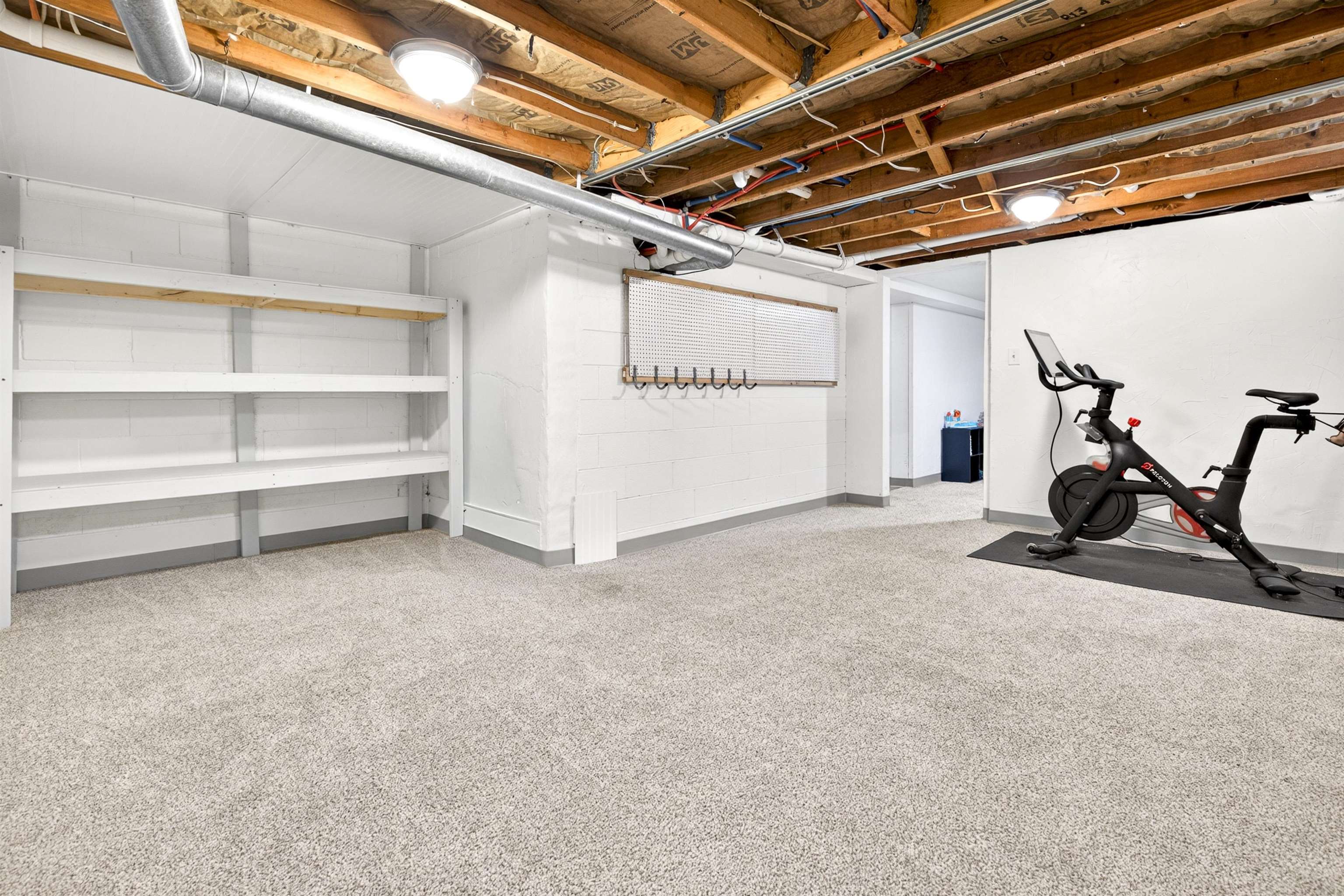 2520 W PALISADES Drive