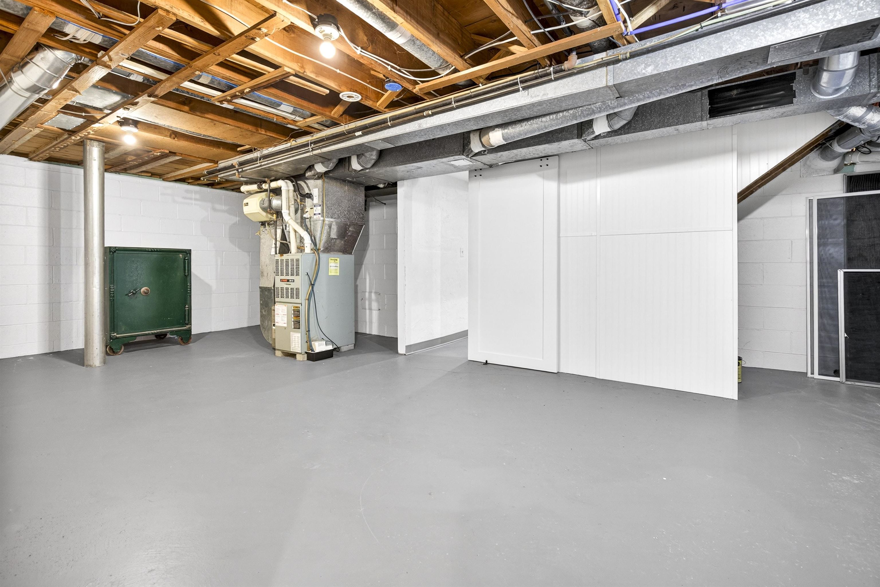 2520 W PALISADES Drive
