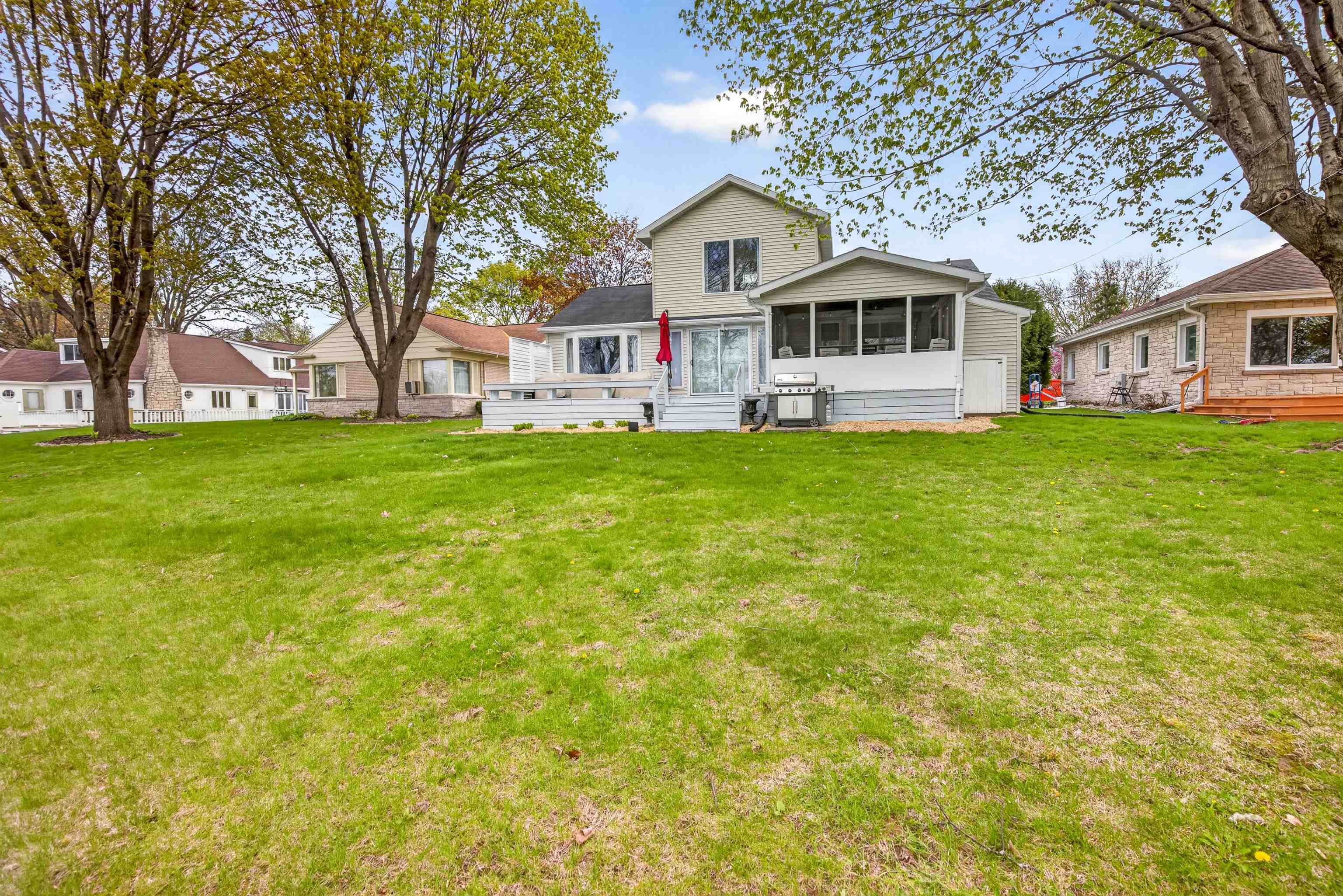 2520 W PALISADES Drive