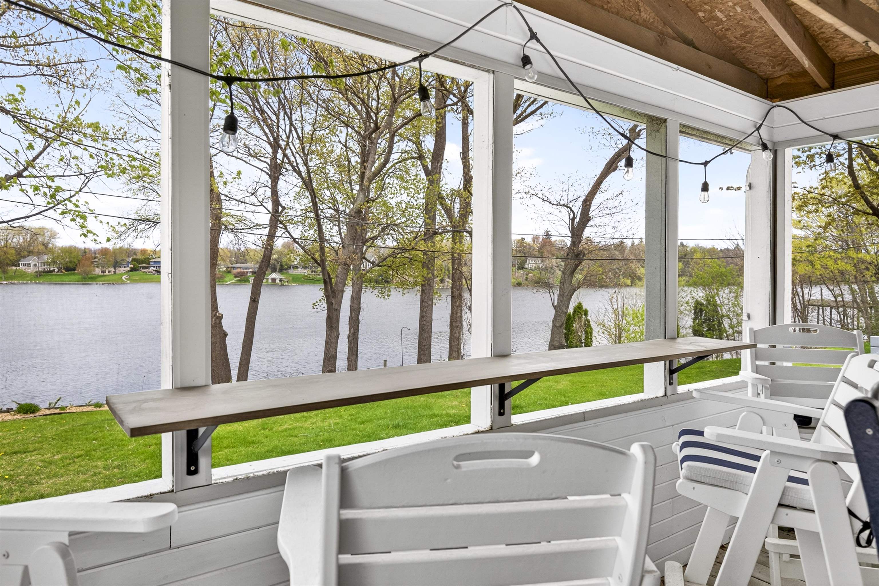 2520 W PALISADES Drive