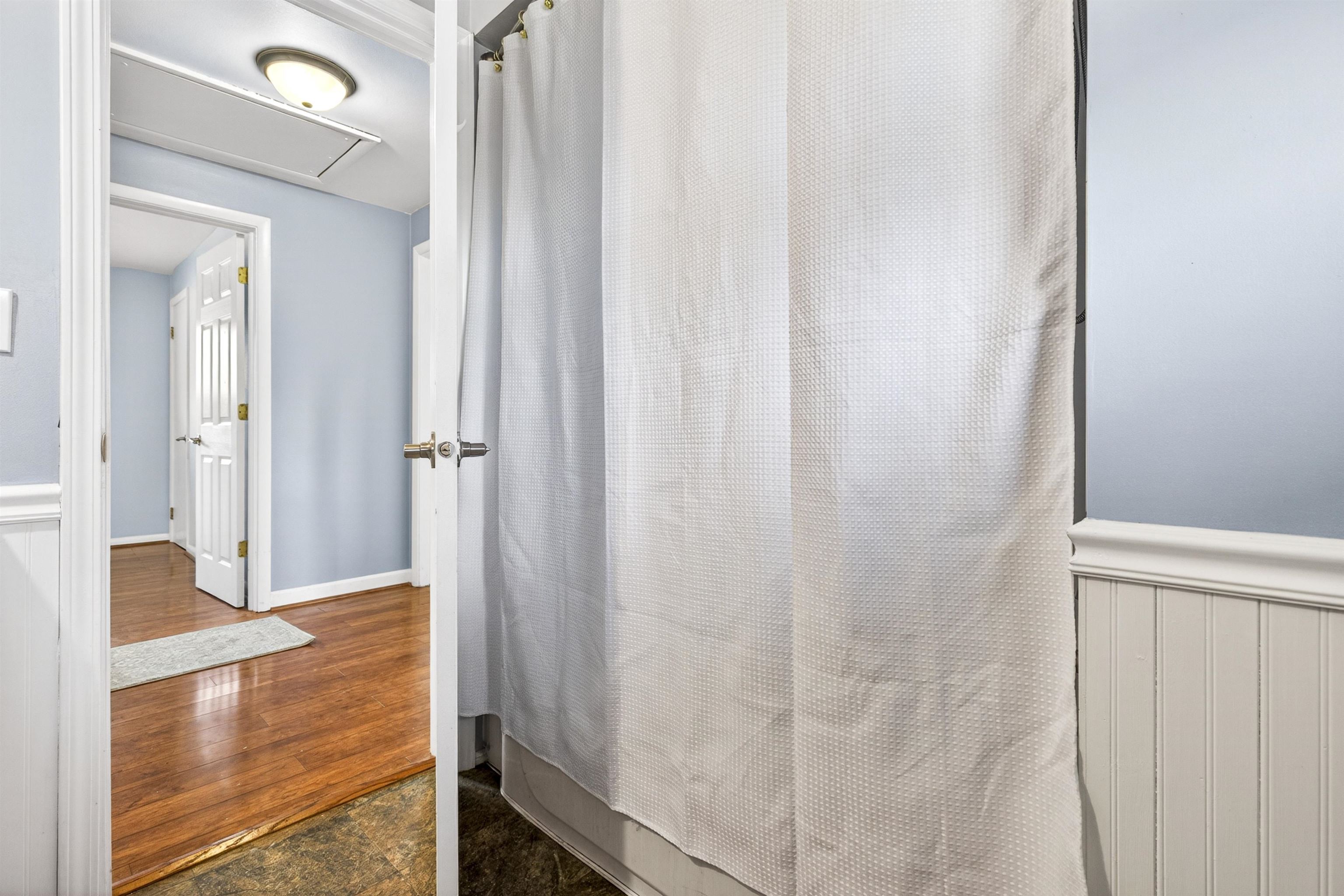946 4TH Street