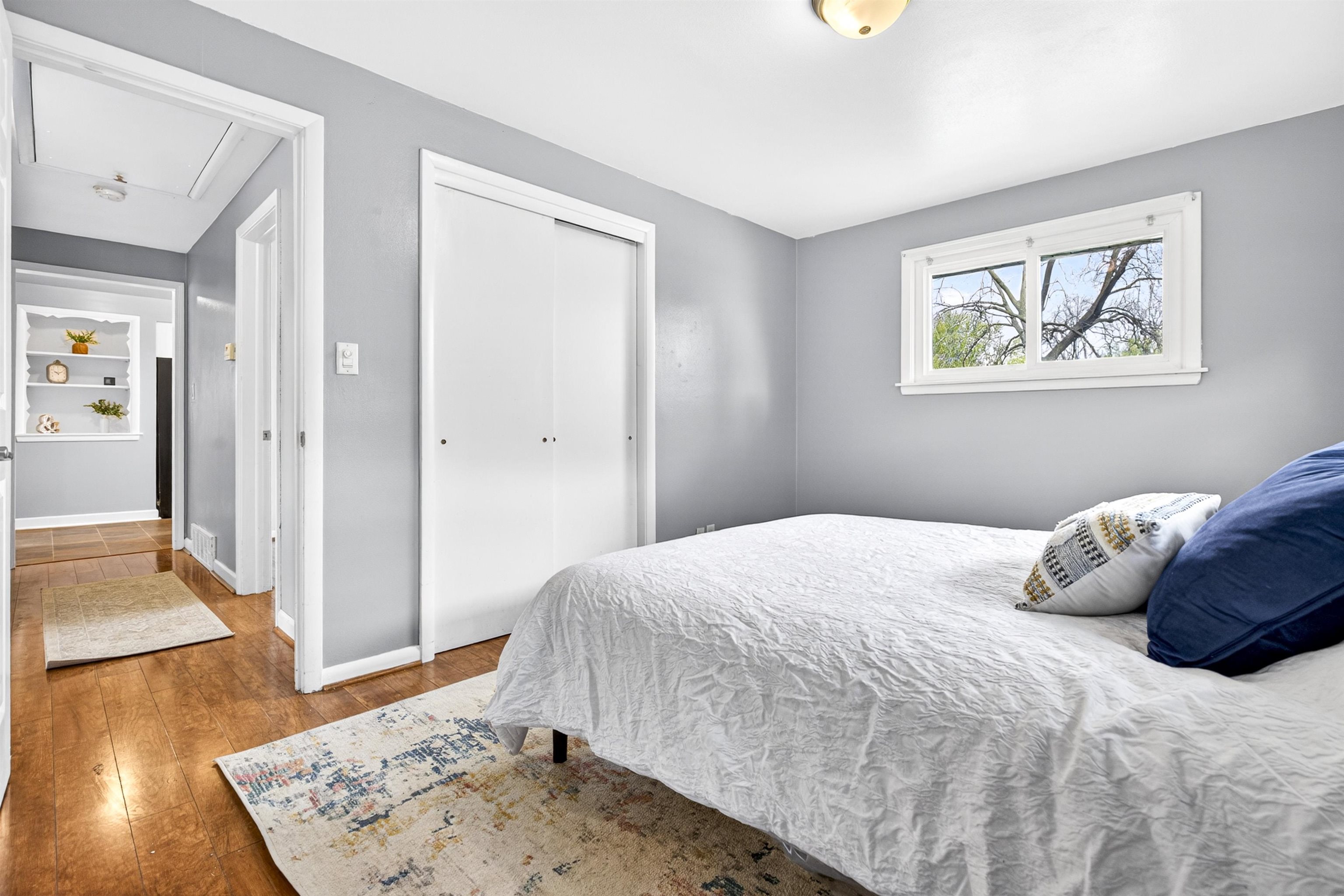 946 4TH Street