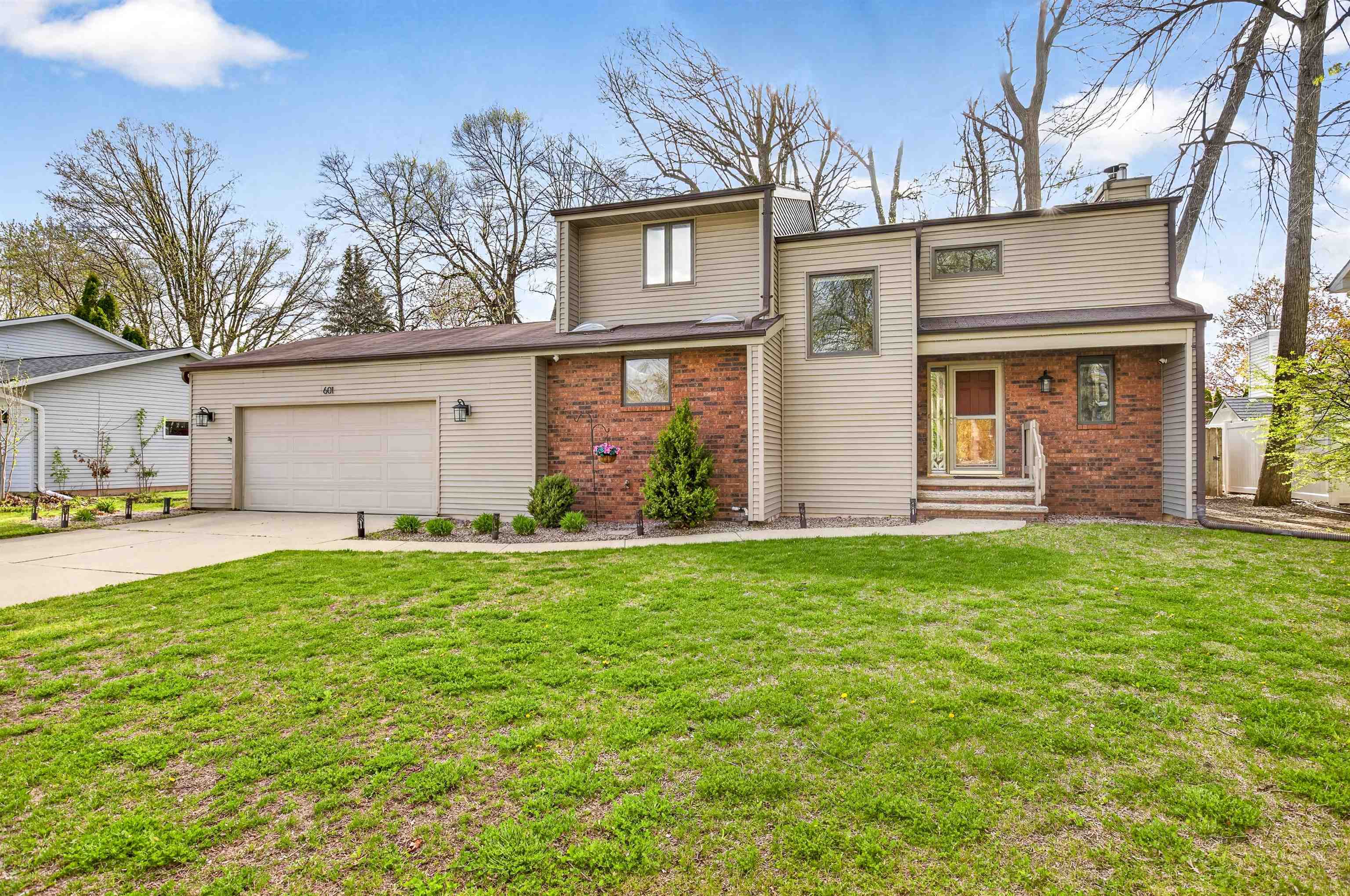 601 S COVENANT Lane