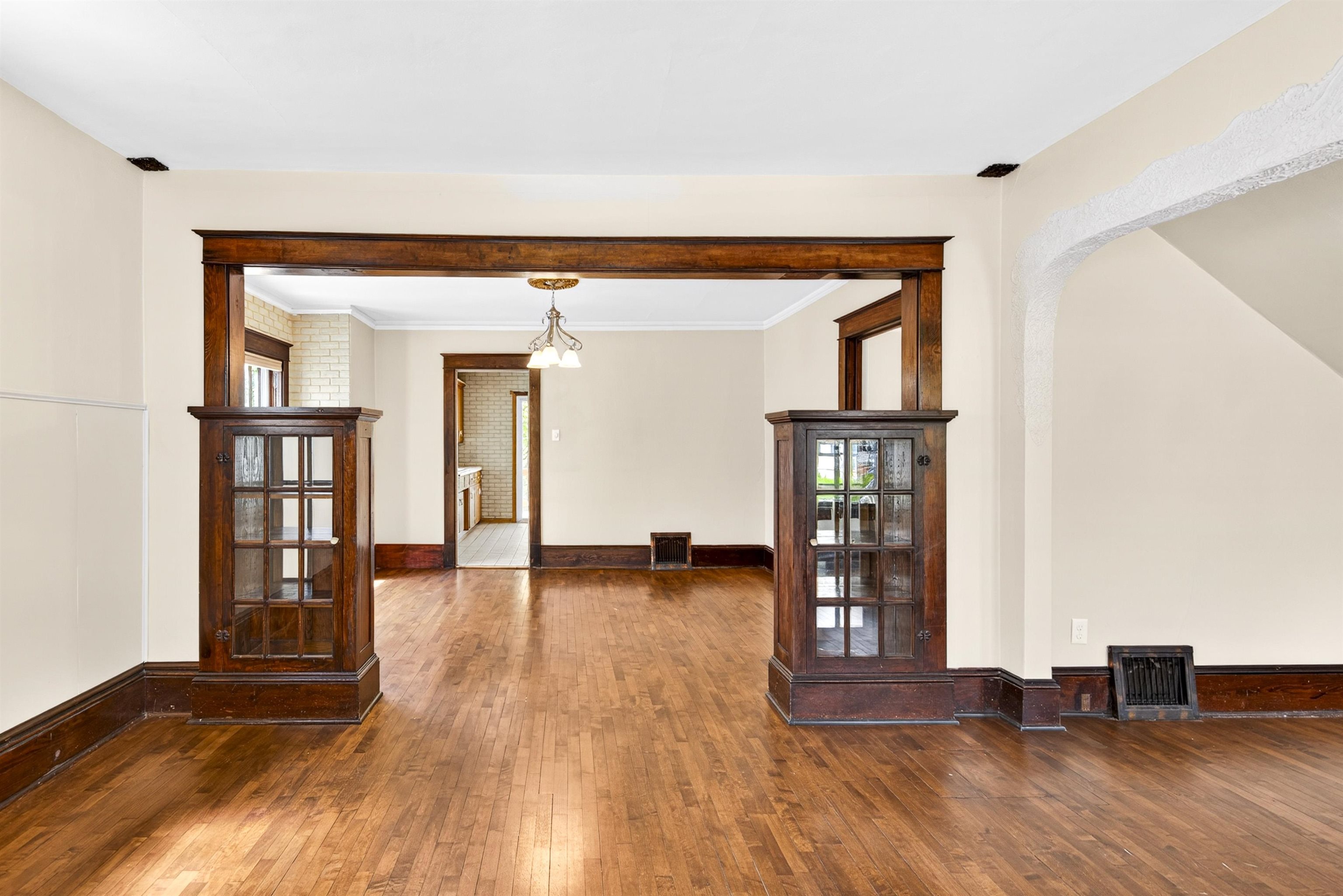 355 OAK Street