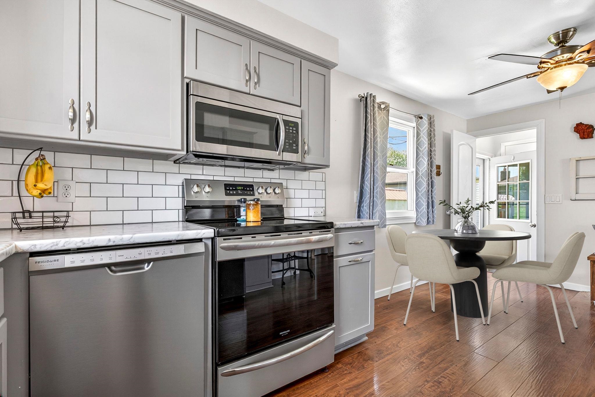 443 WOODLAWN Court