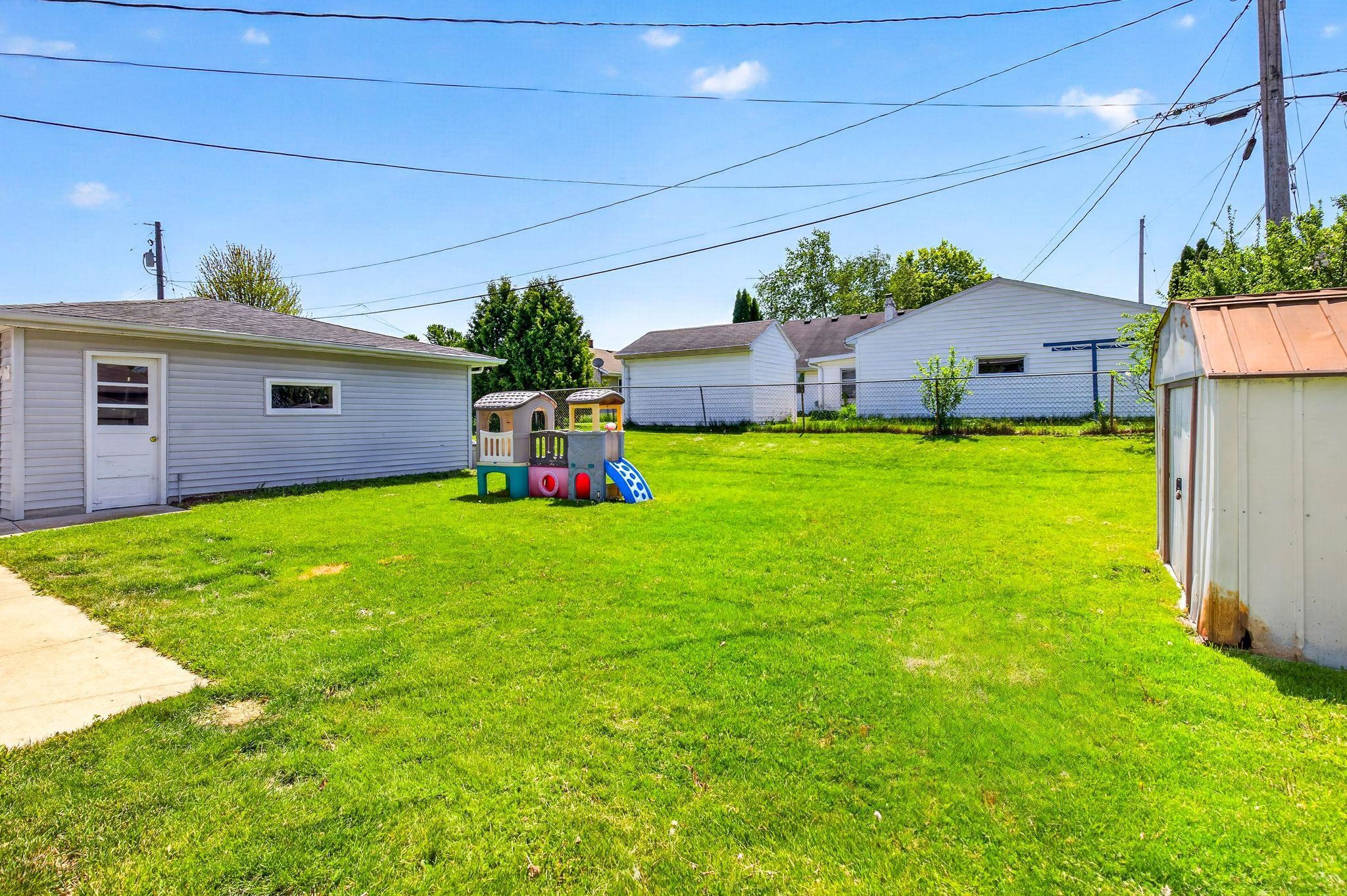 443 WOODLAWN Court