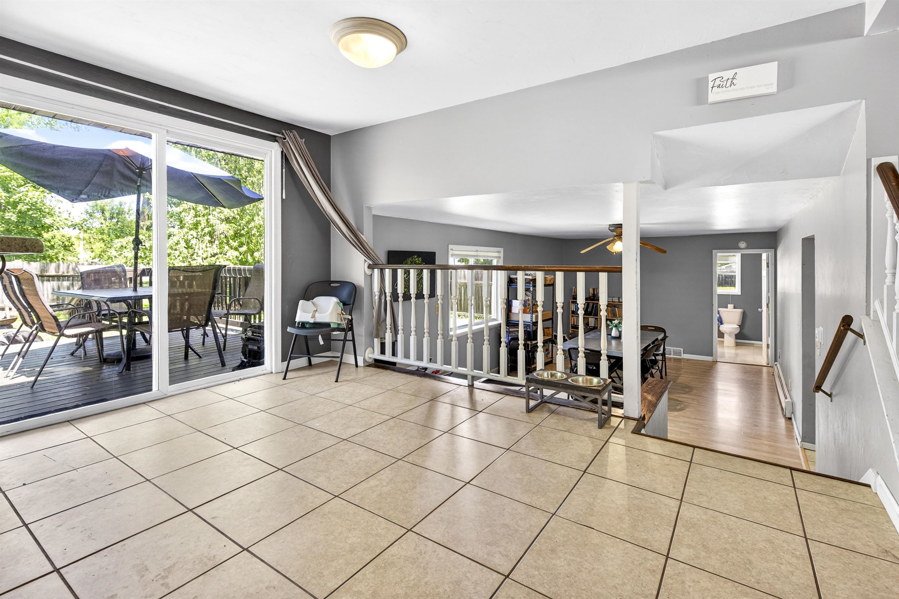3006 E GLENDALE Avenue