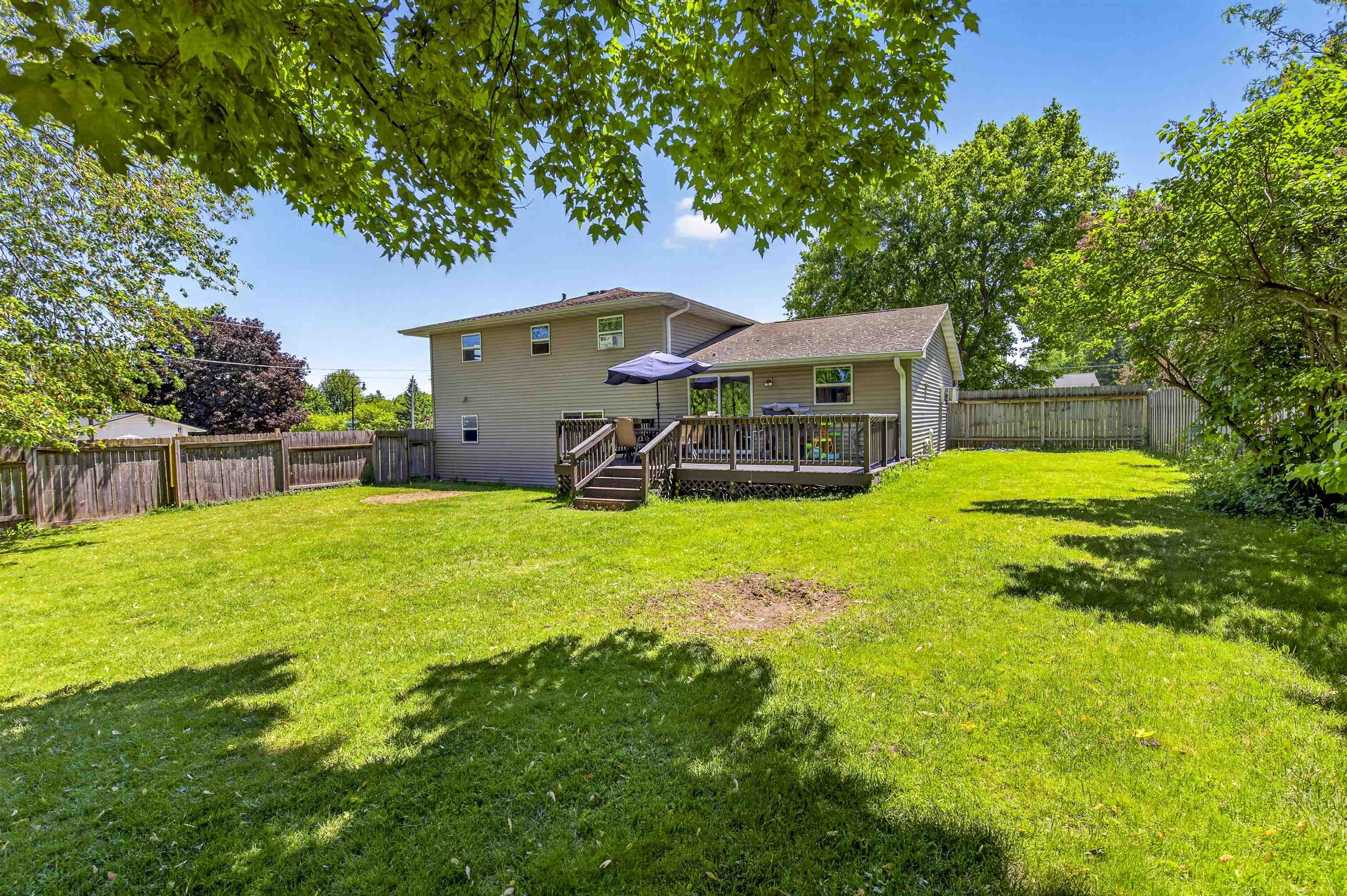 3006 E GLENDALE Avenue