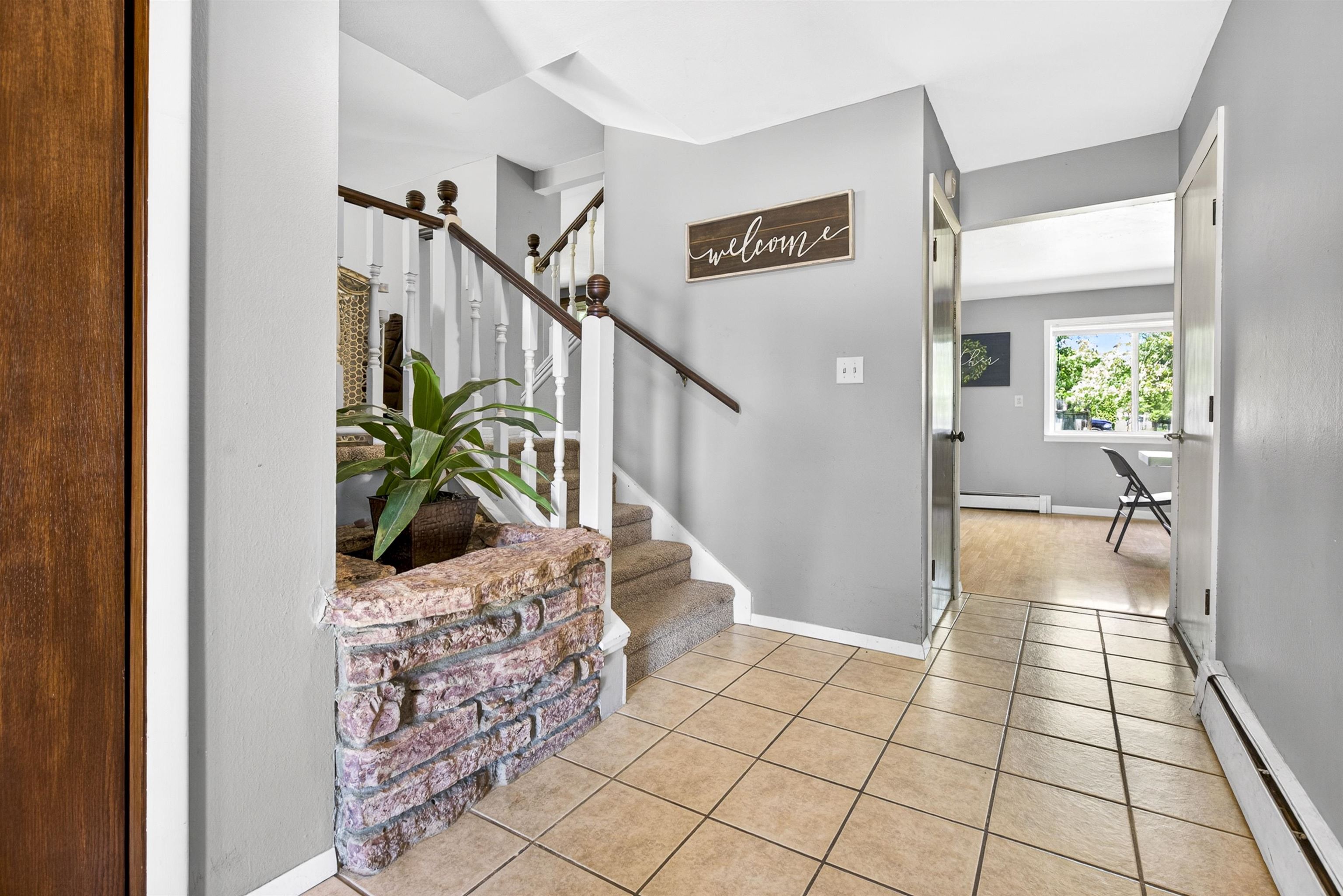 3006 E GLENDALE Avenue