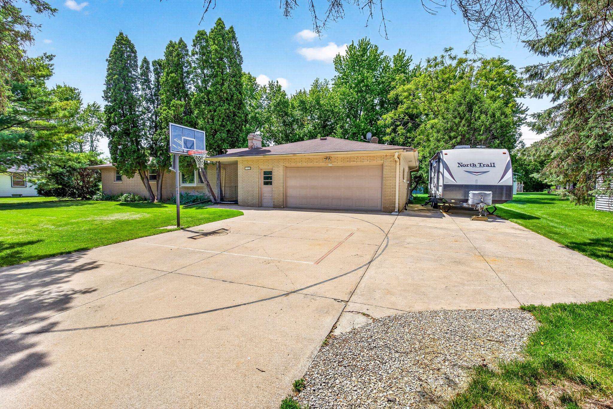 N133 ROGERS Lane