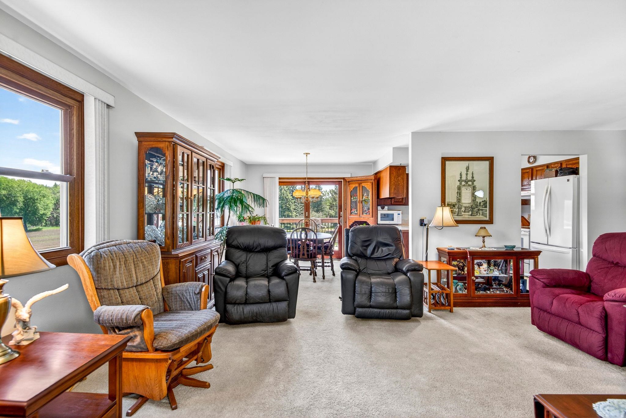 1858 OAKRIDGE Road