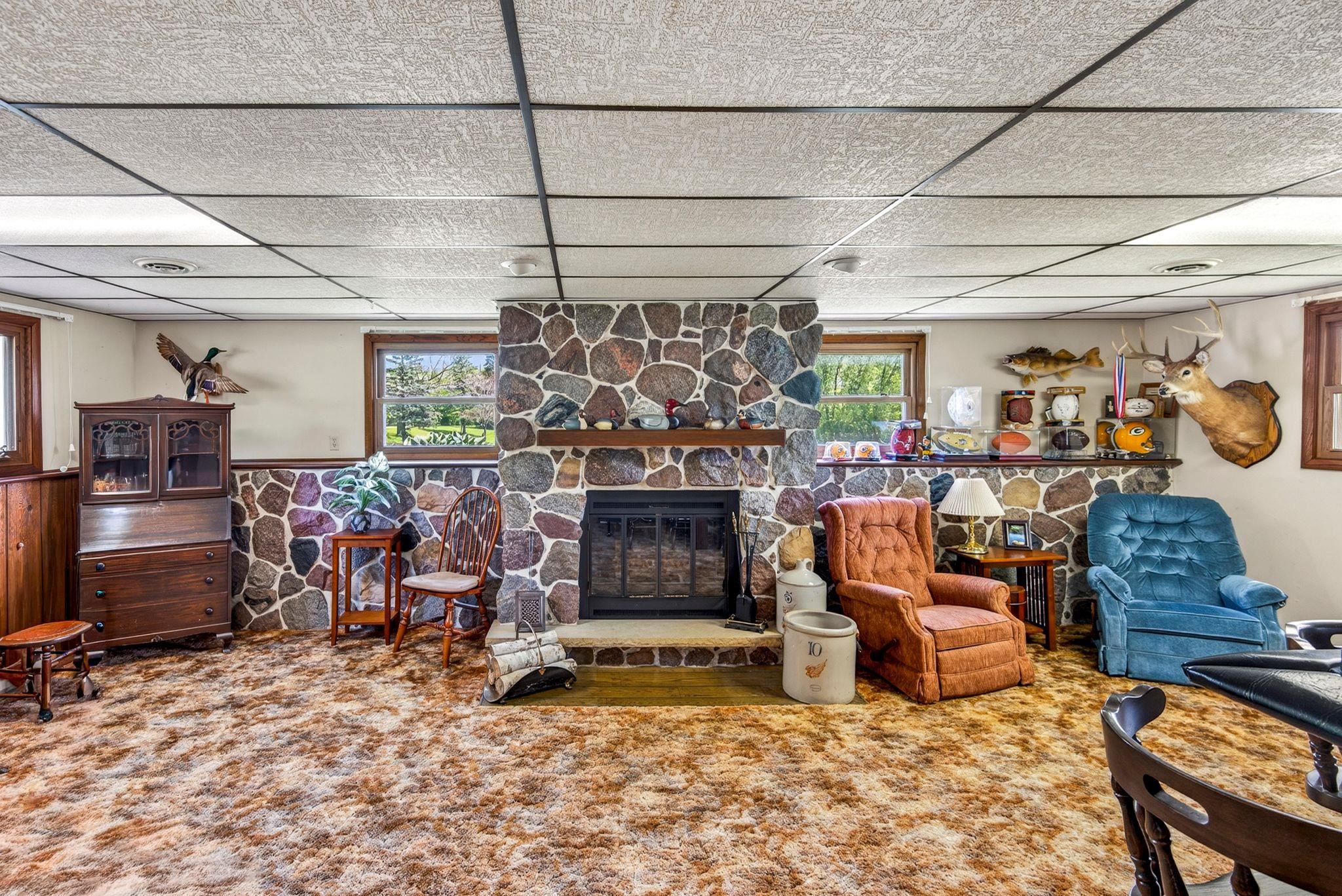 1858 OAKRIDGE Road