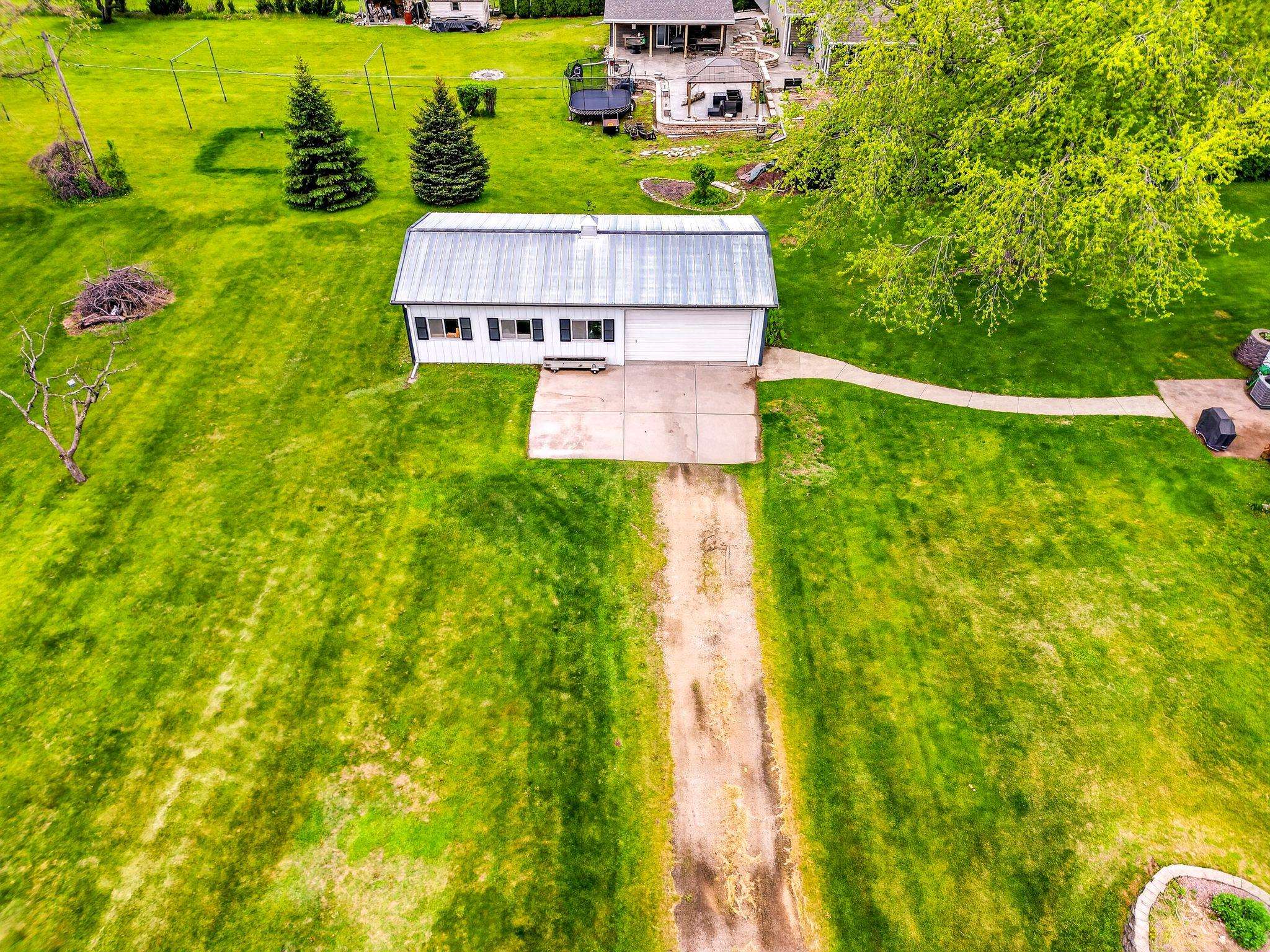 1858 OAKRIDGE Road
