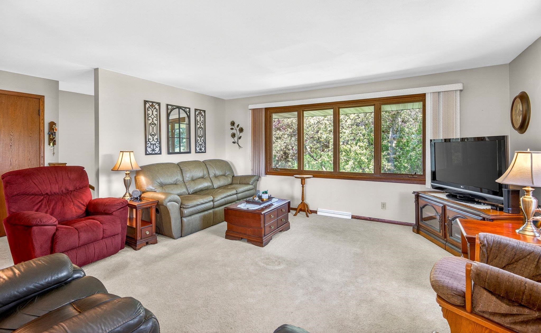 1858 OAKRIDGE Road