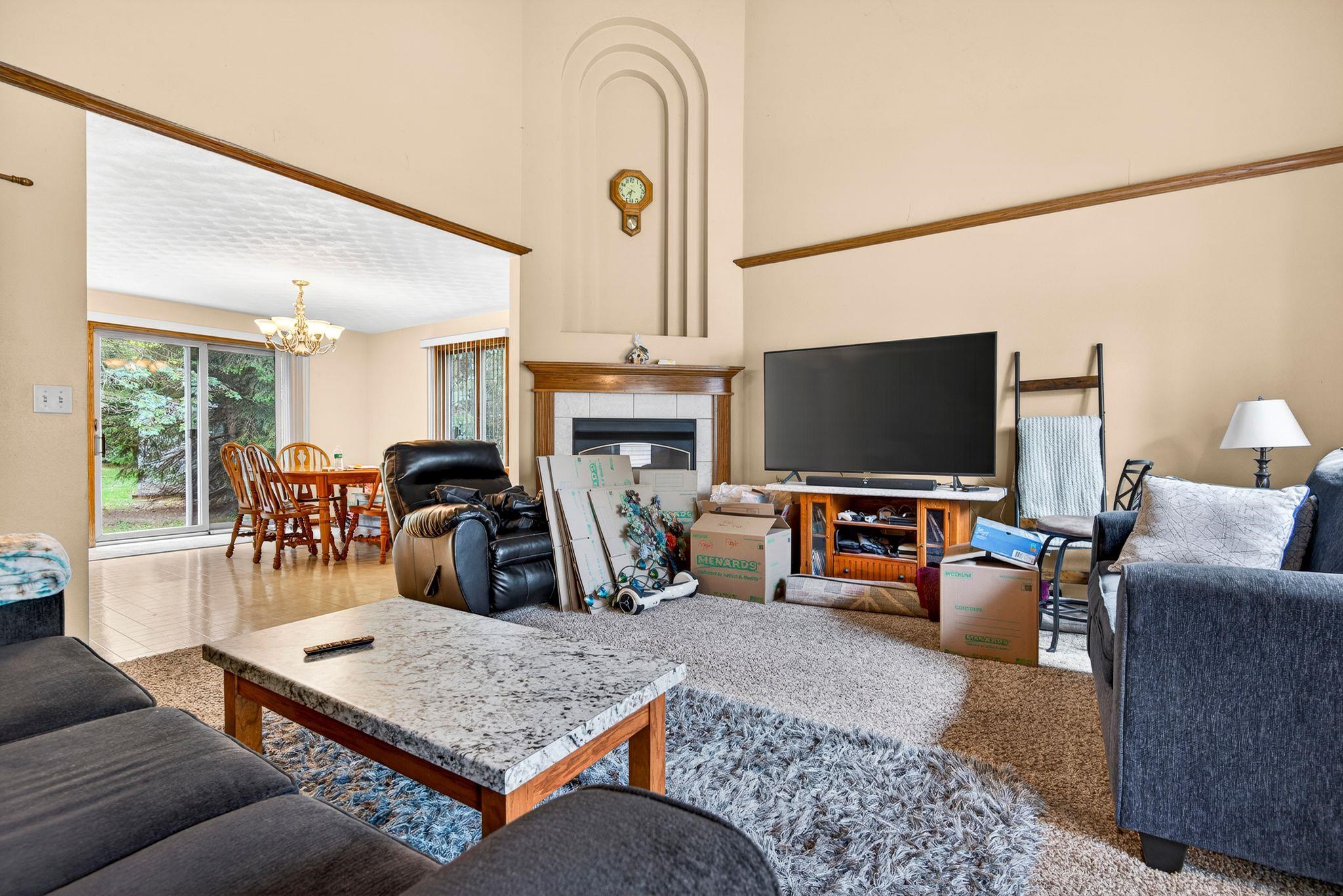 101 E KENNEDY Avenue