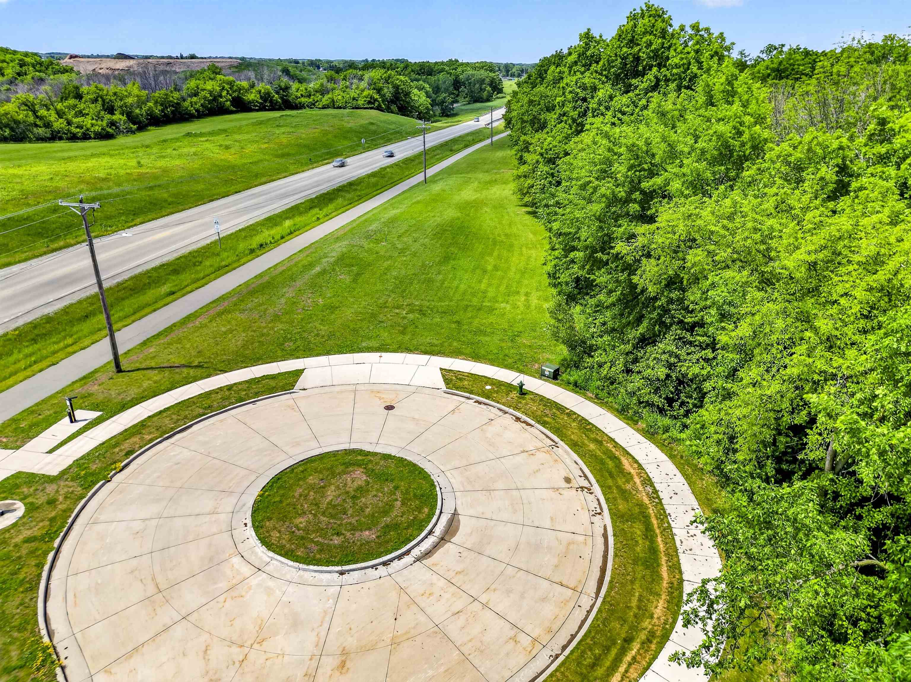 1300 BUTTERCLAY Court